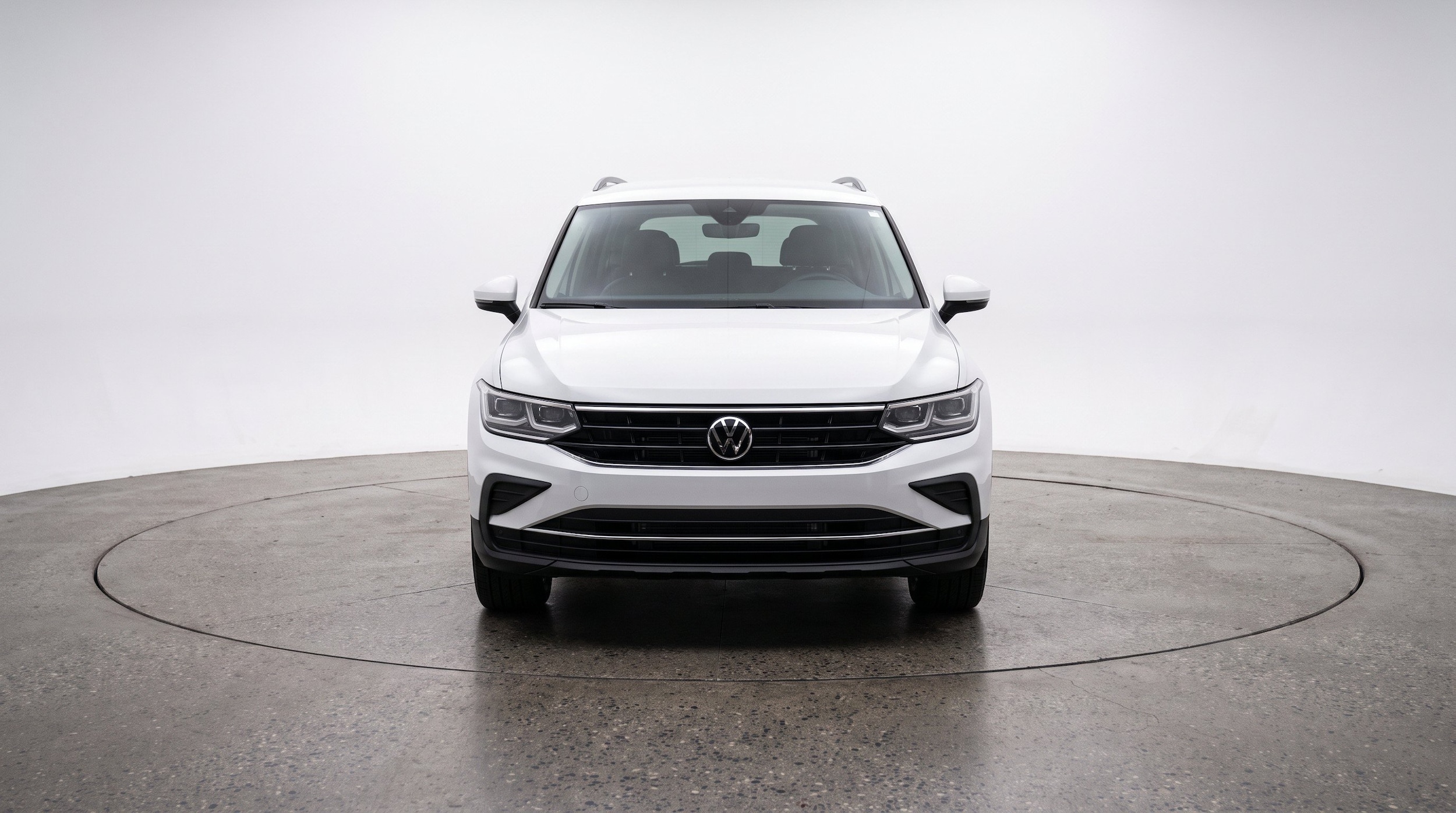Thumbnail: 2026 Volkswagen Tiguan - 2