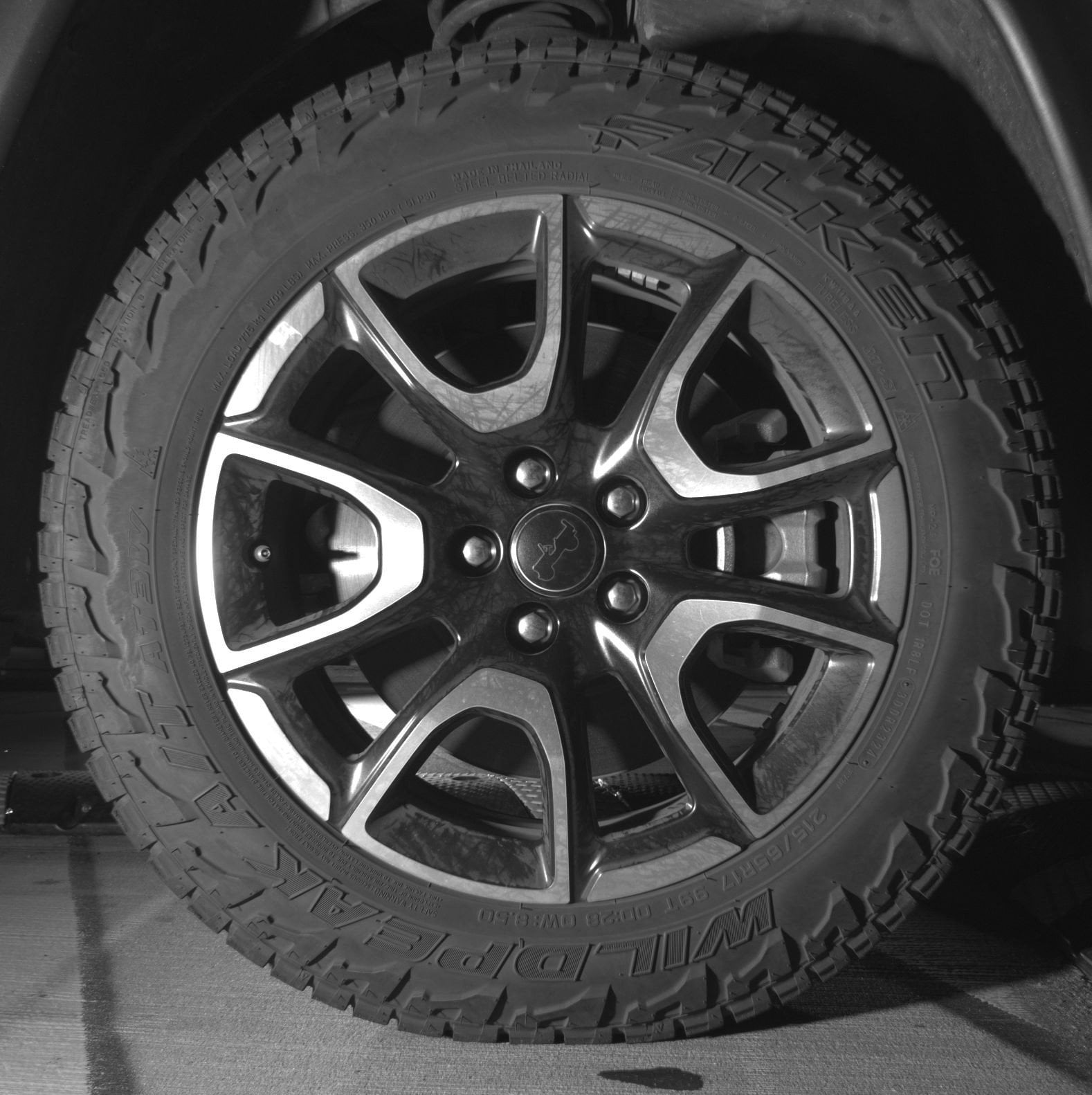 Thumbnail: 2025 Jeep Compass - 13