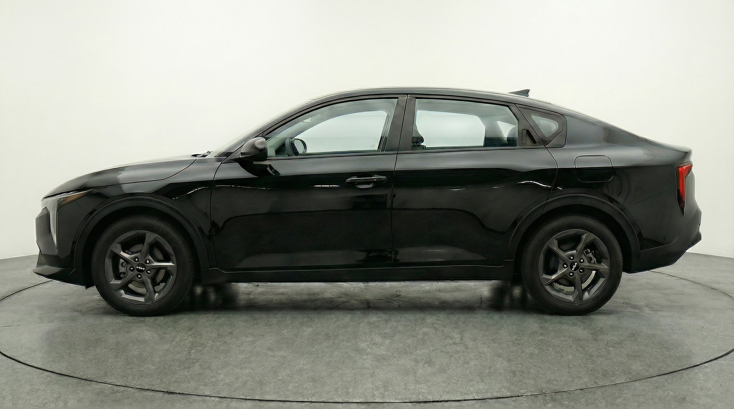 Thumbnail: 2025 Kia K4 - 4