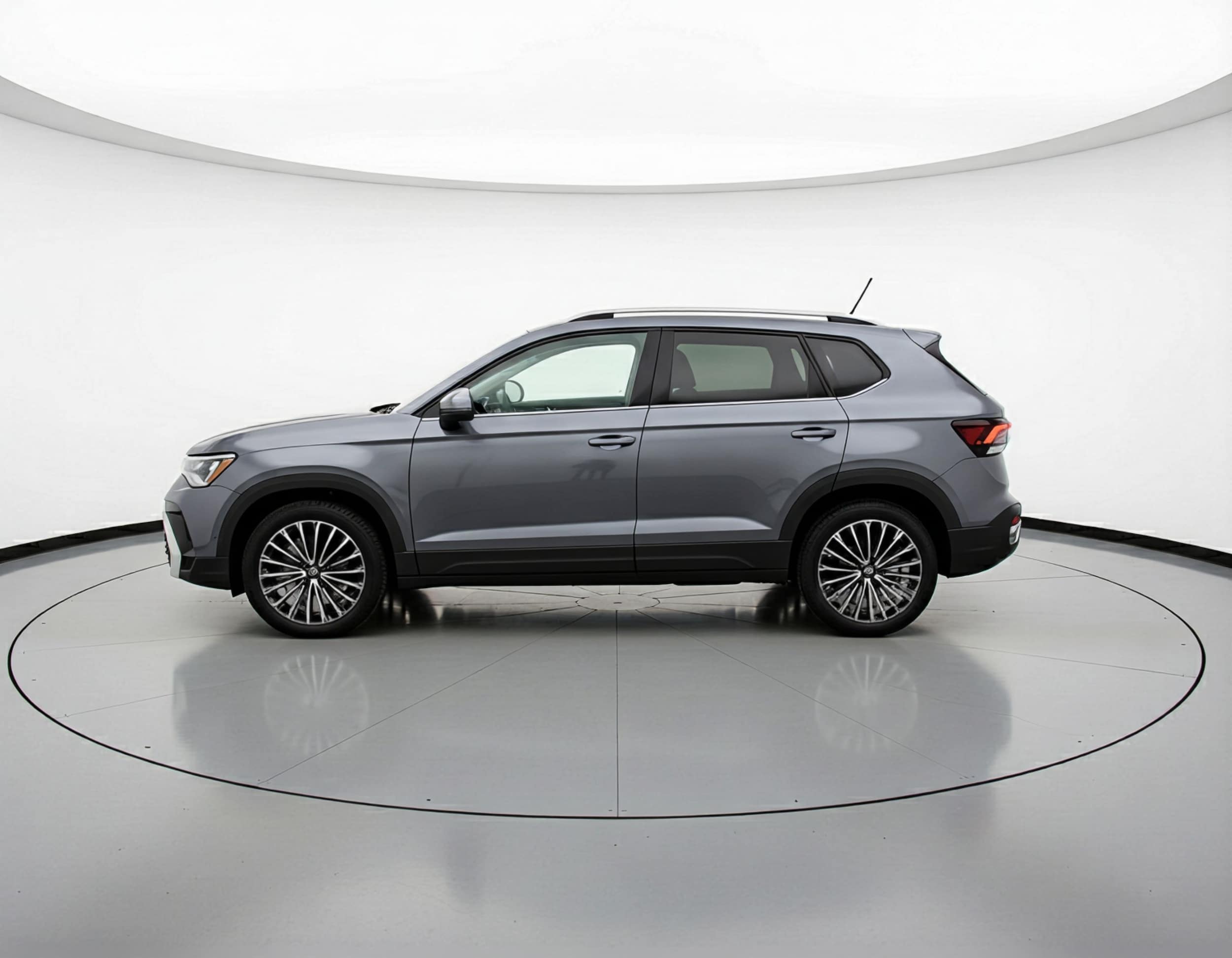 Thumbnail: 2025 Volkswagen Taos - 4