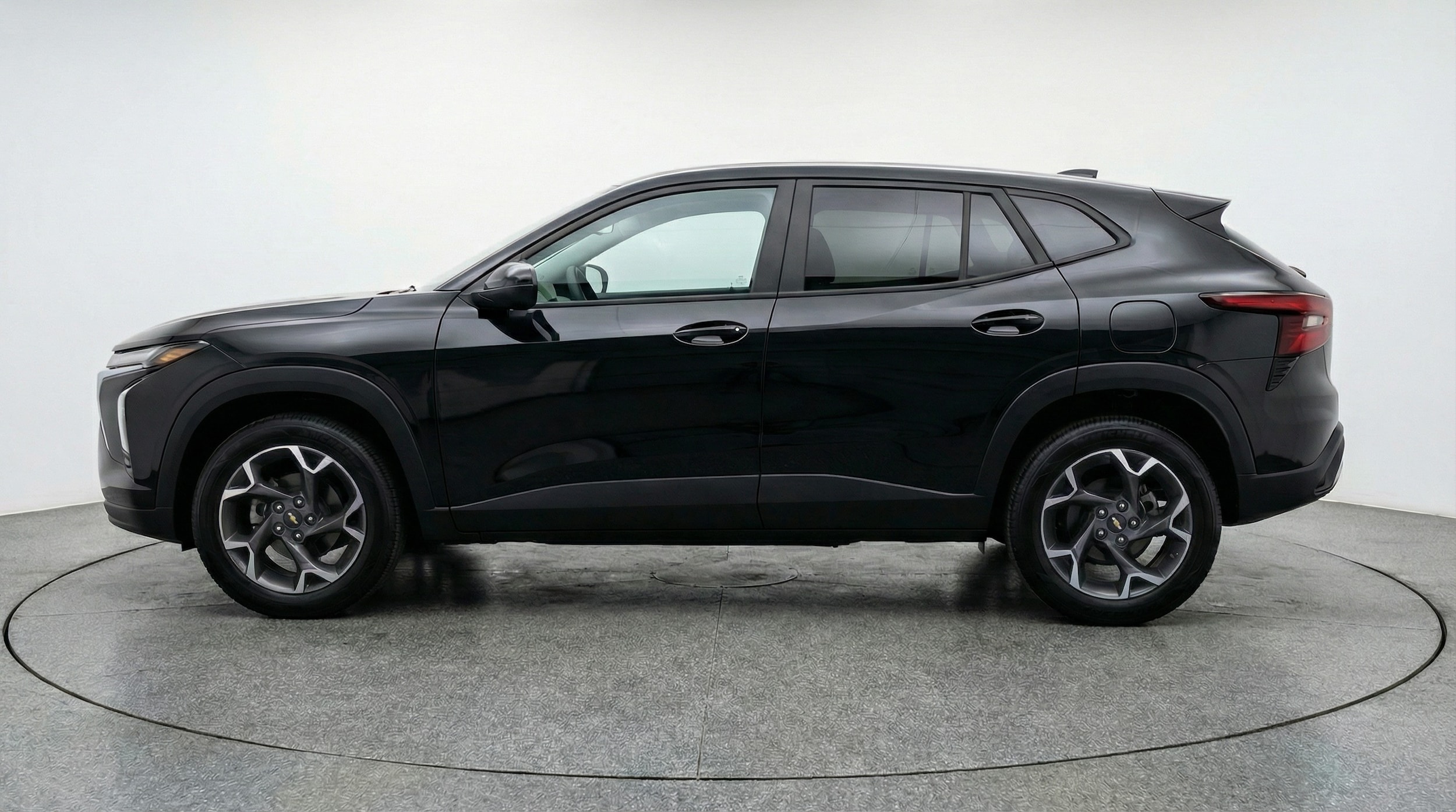 Thumbnail: 2025 Chevrolet Trax - 4