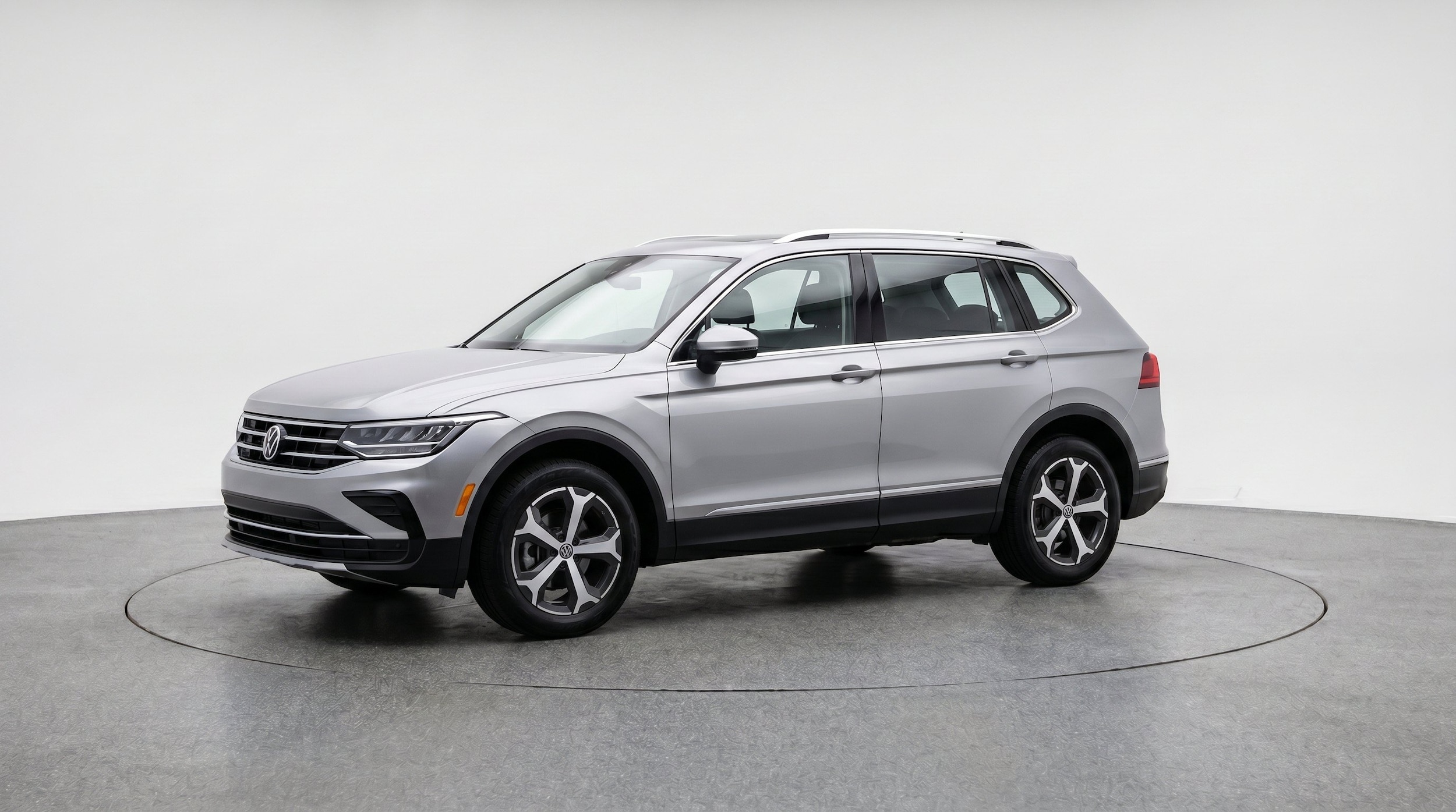 Thumbnail: 2026 Volkswagen Tiguan - 3