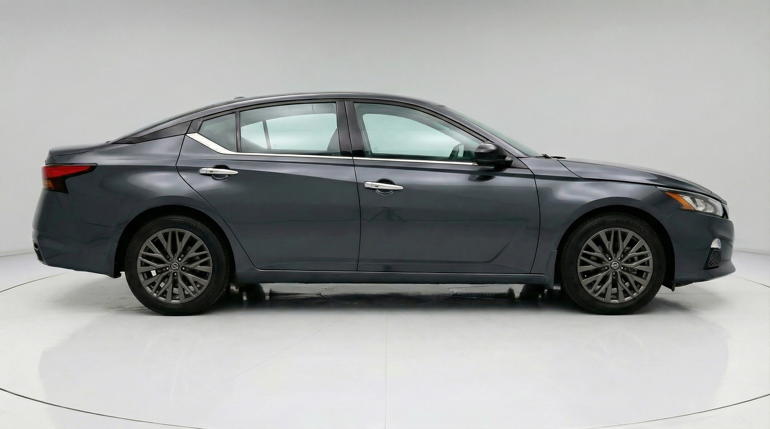 Thumbnail: 2025 Nissan Altima - 8