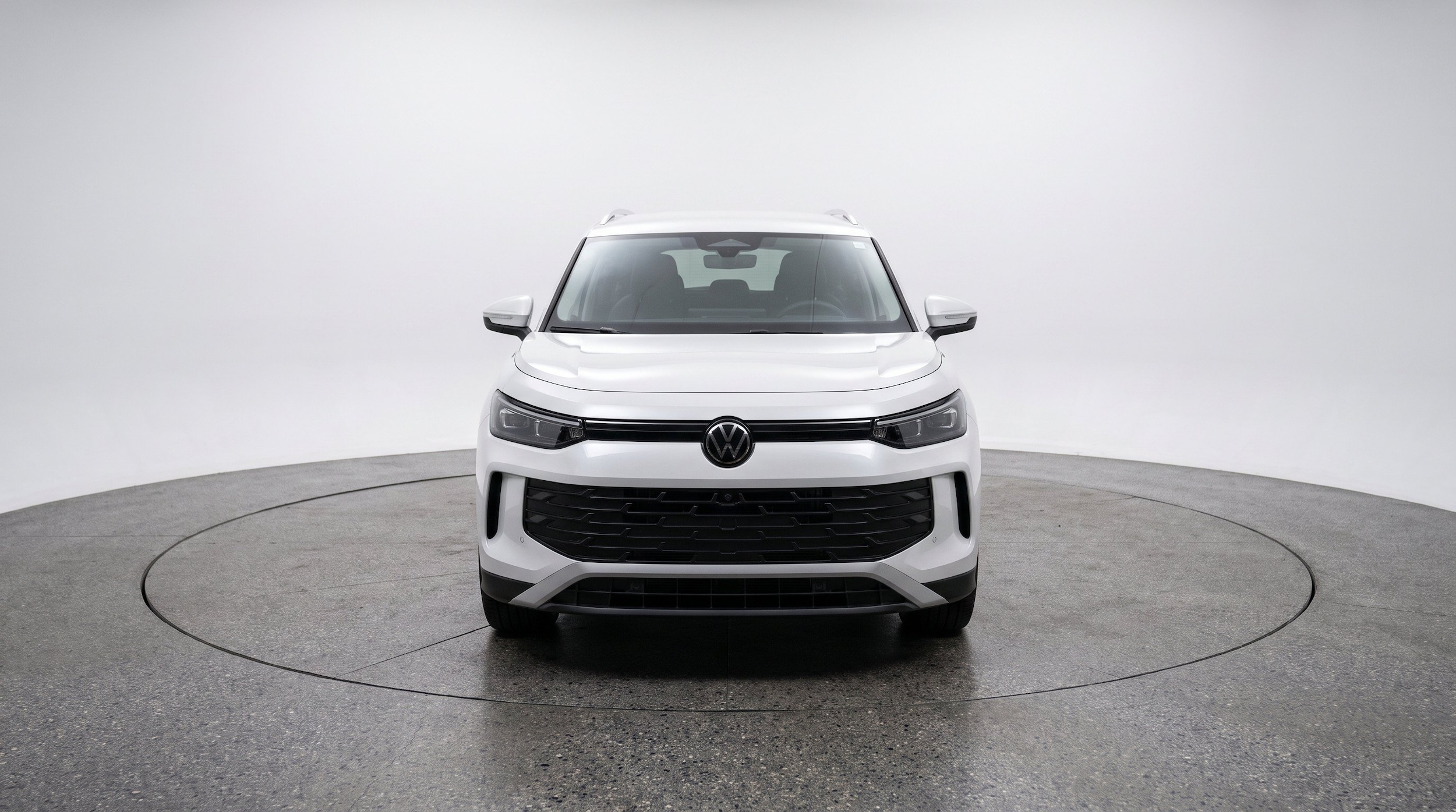 Thumbnail: 2026 Volkswagen Tiguan - 2