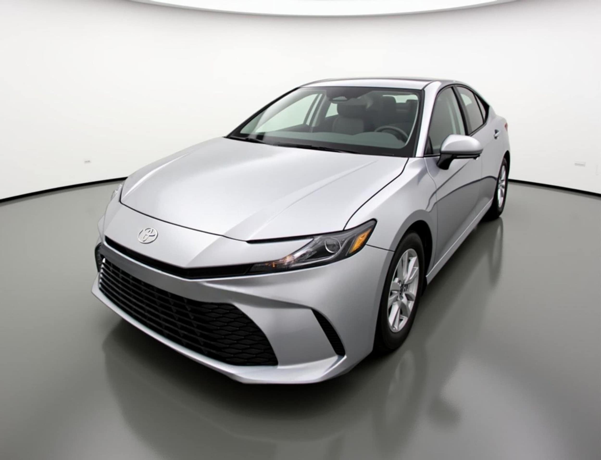 Thumbnail: 2025 Toyota Camry - 3