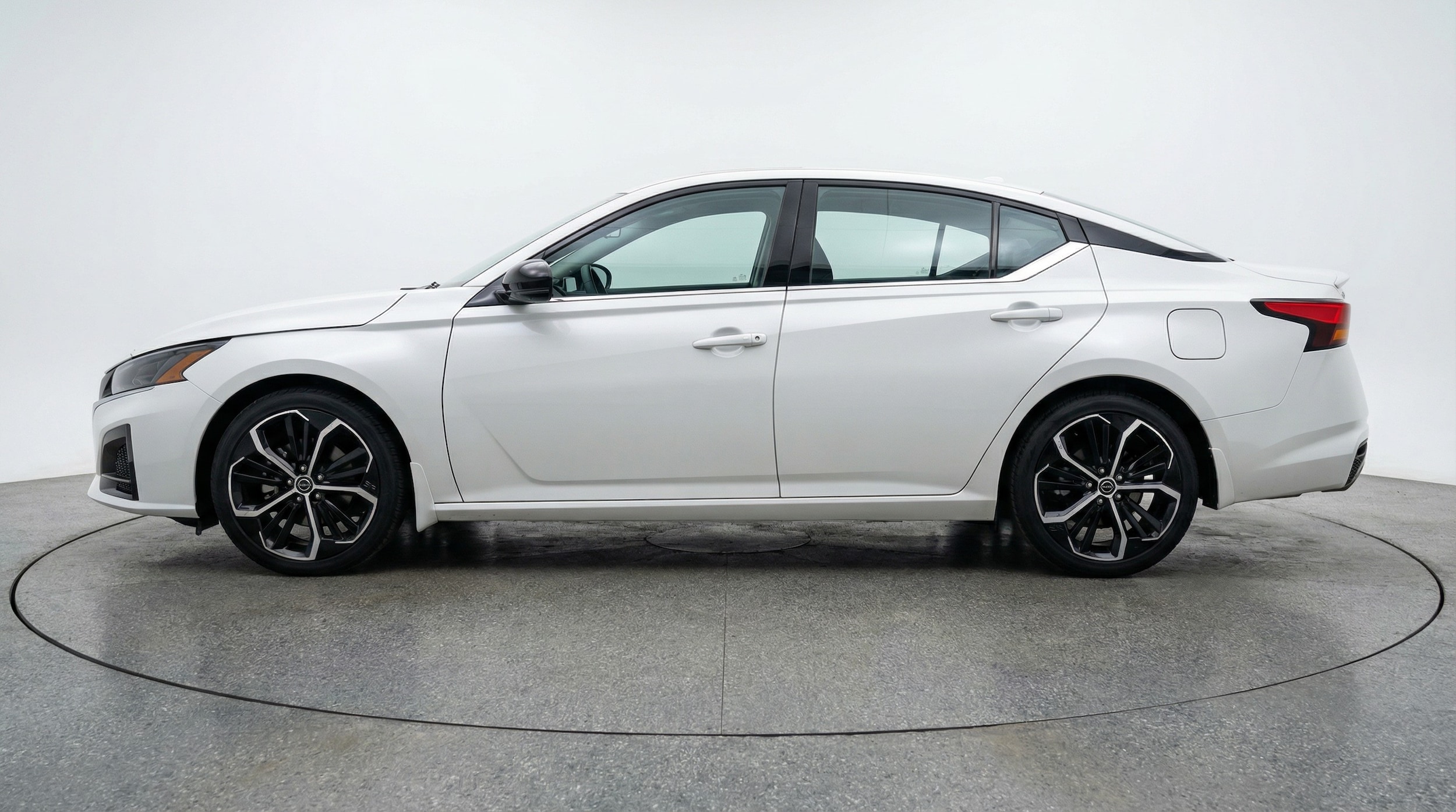 Thumbnail: 2025 Nissan Altima - 4