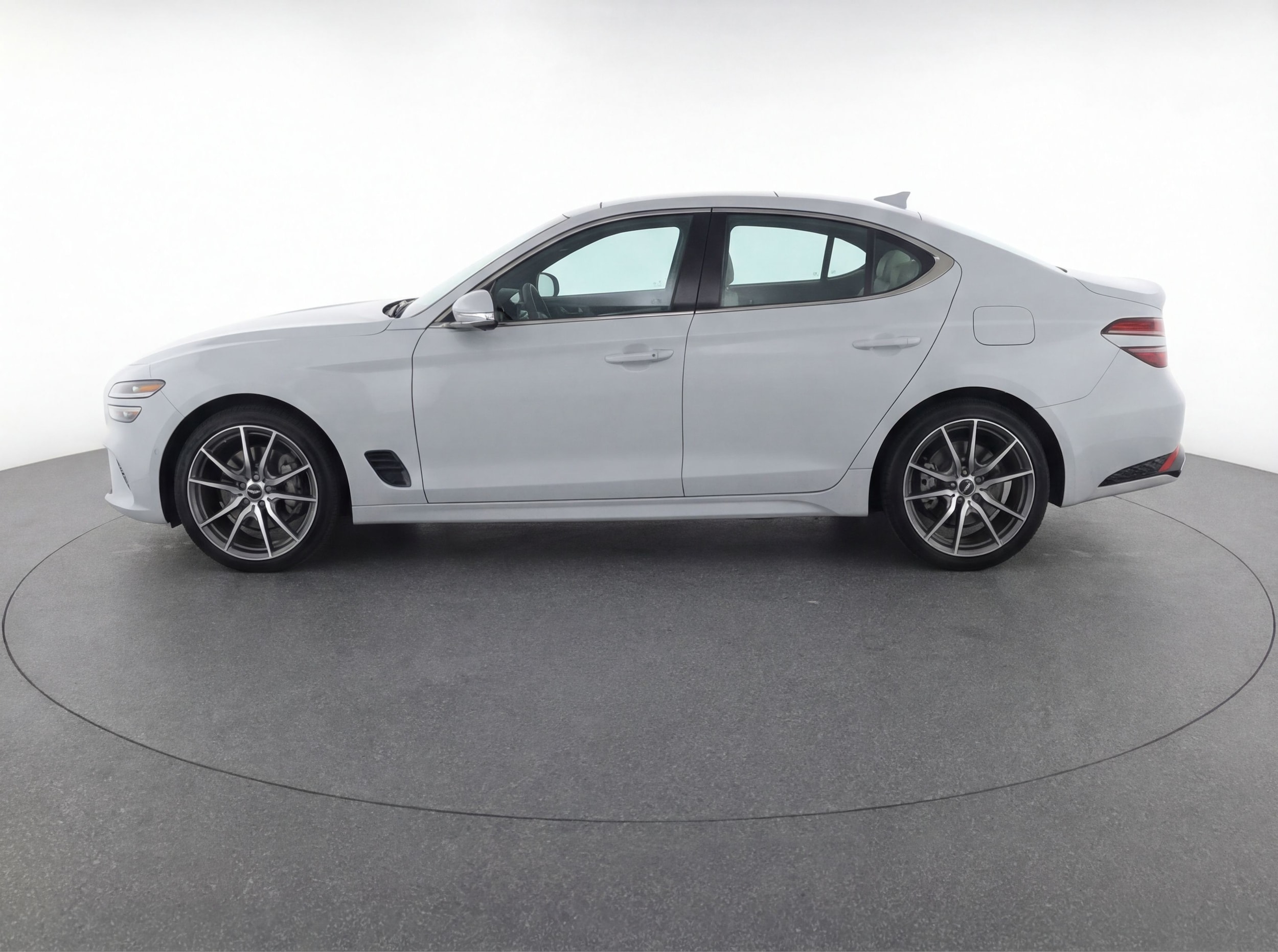 Thumbnail: 2025 Genesis G70 - 4