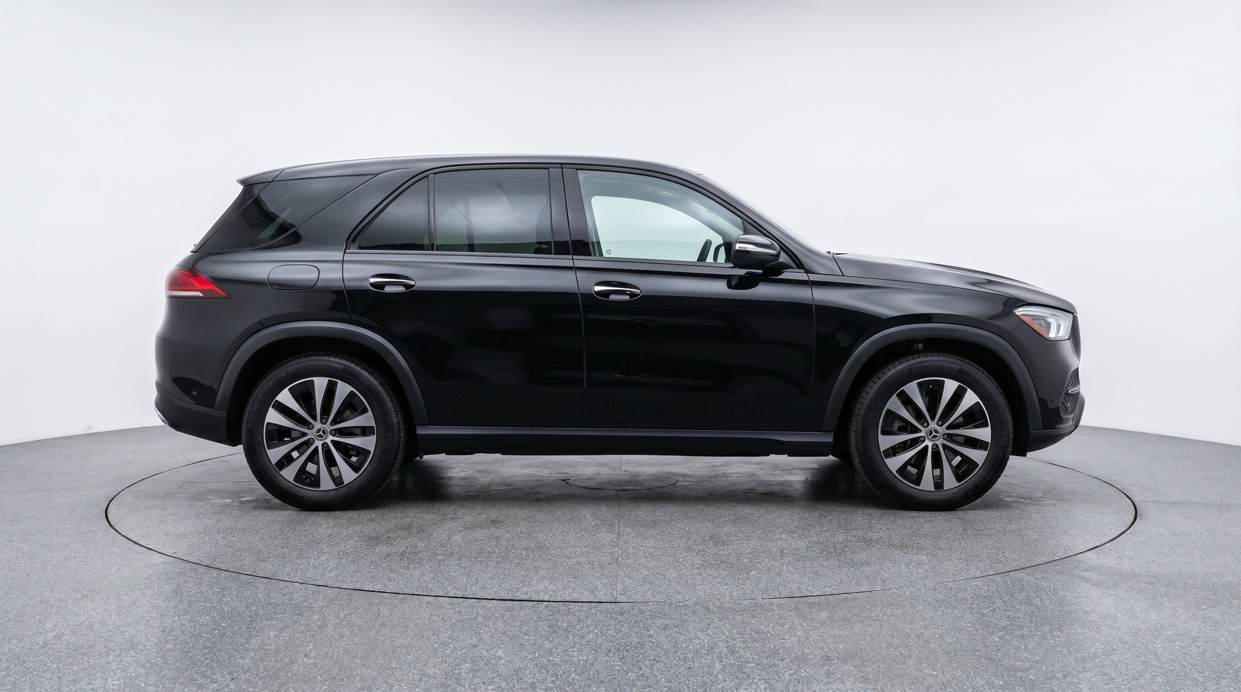 Thumbnail: 2026 Mercedes-Benz GLE - 11