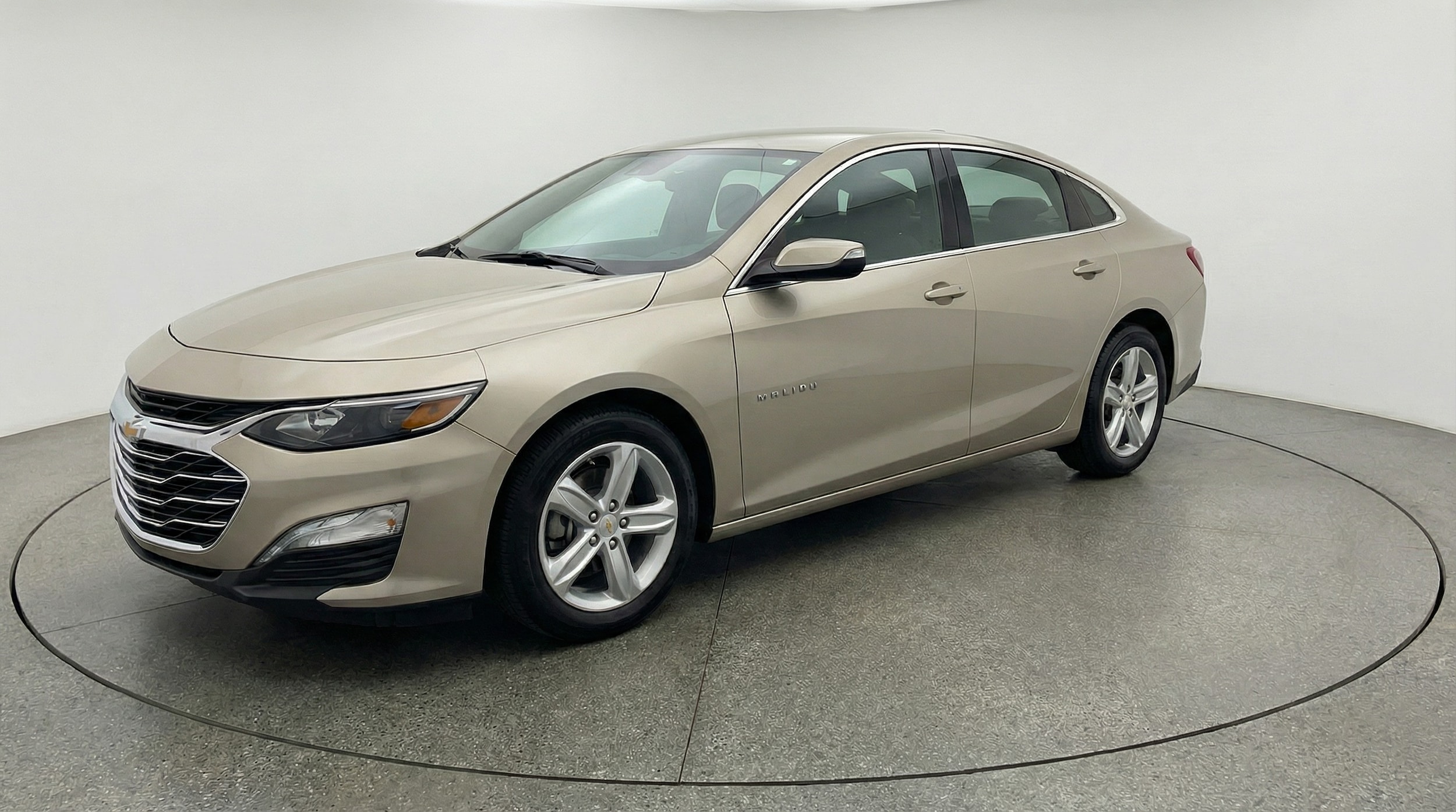 Thumbnail: 2024 Chevrolet Malibu - 3