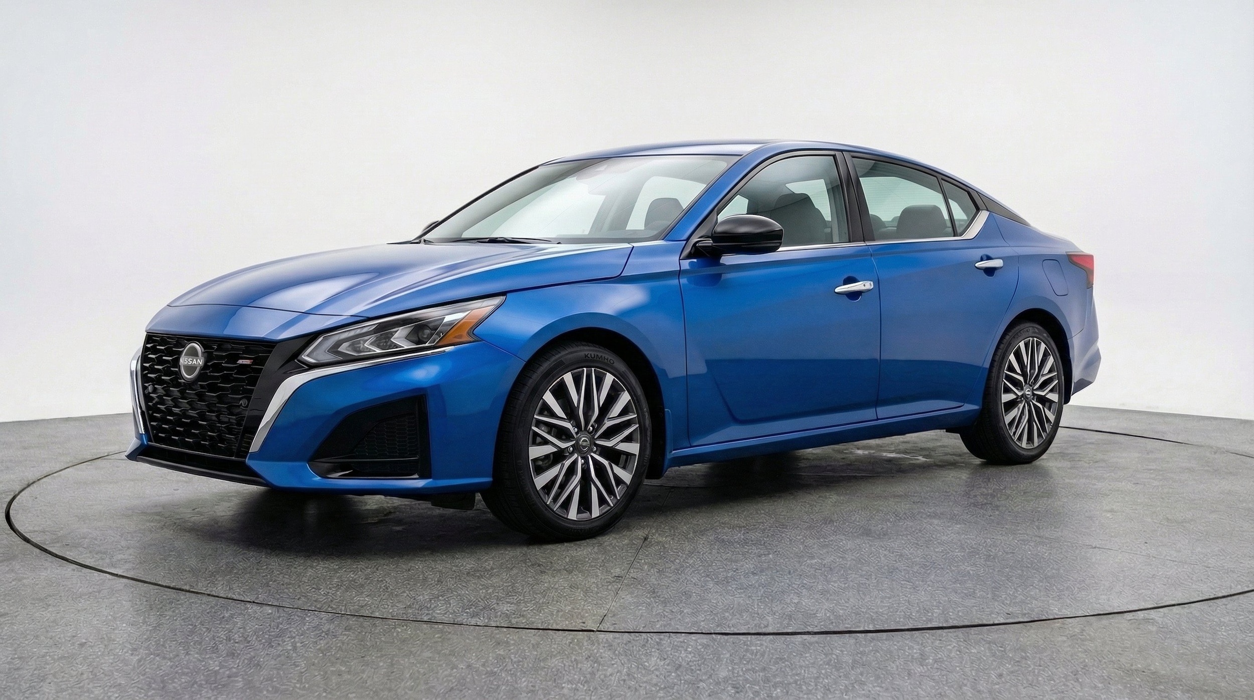 Thumbnail: 2025 Nissan Altima - 3