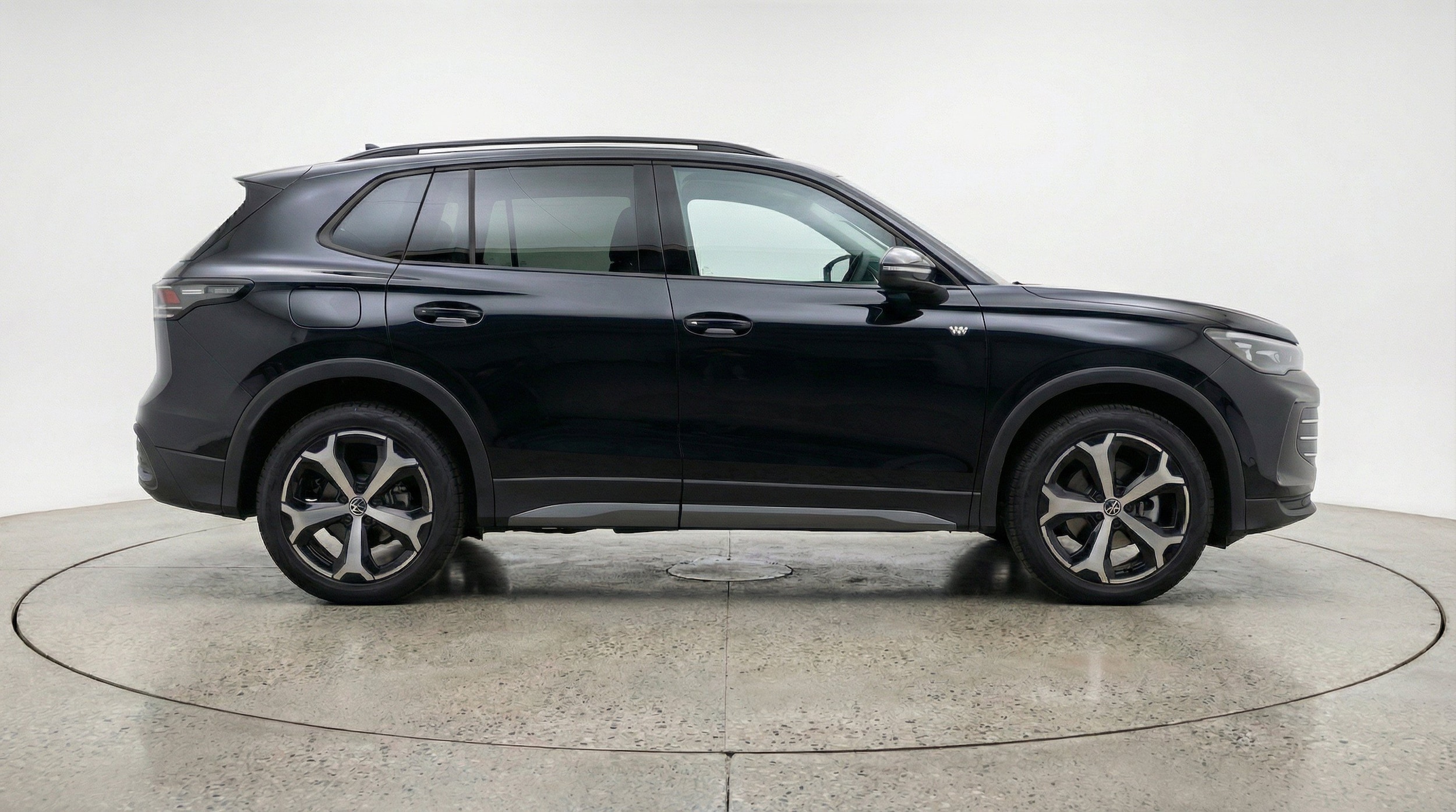 Thumbnail: 2026 Volkswagen Tiguan - 11