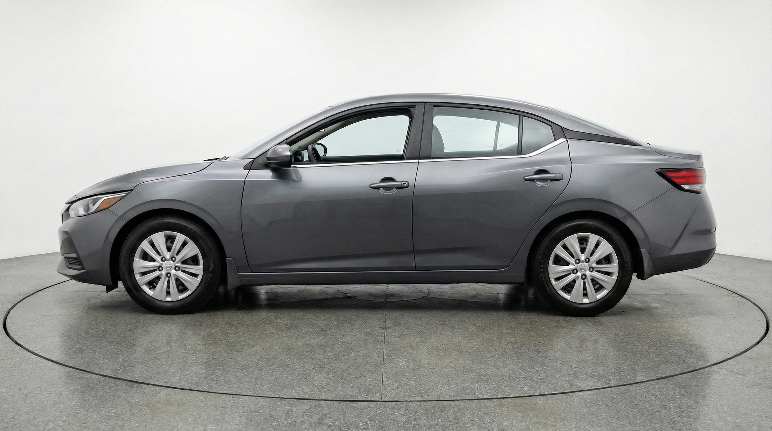 Thumbnail: 2025 Nissan Sentra - 4