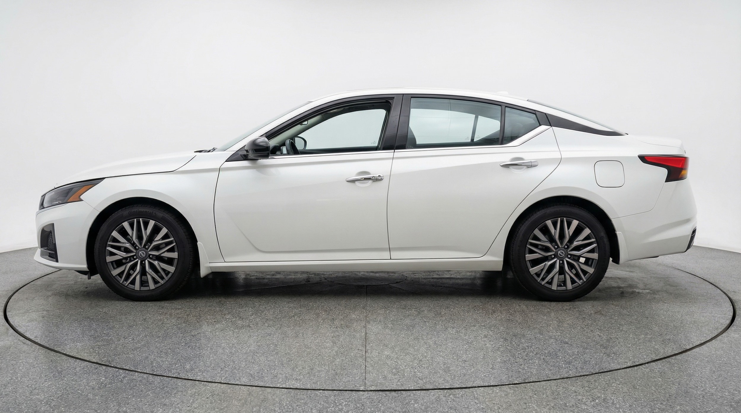 Thumbnail: 2025 Nissan Altima - 4