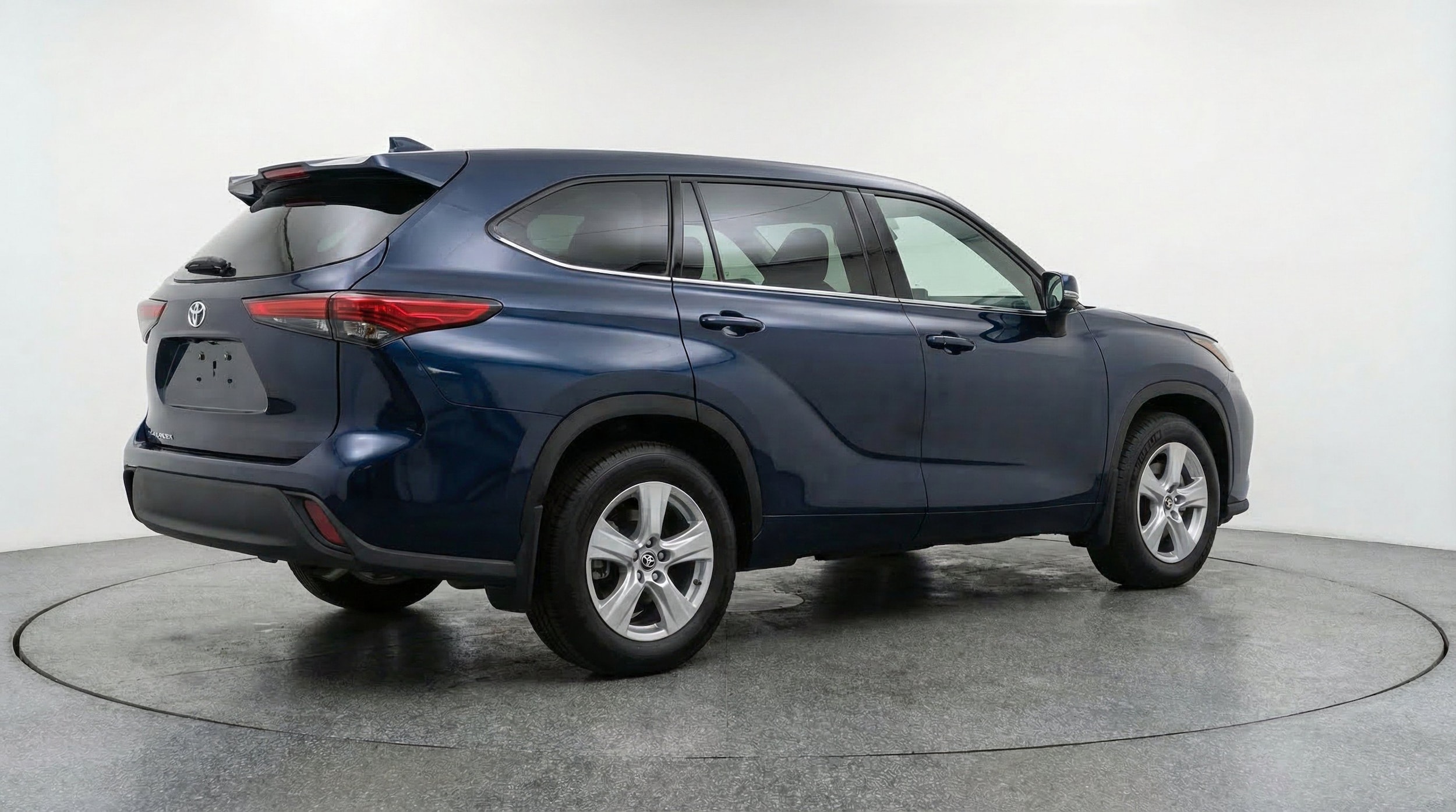 Thumbnail: 2025 Toyota Highlander - 9