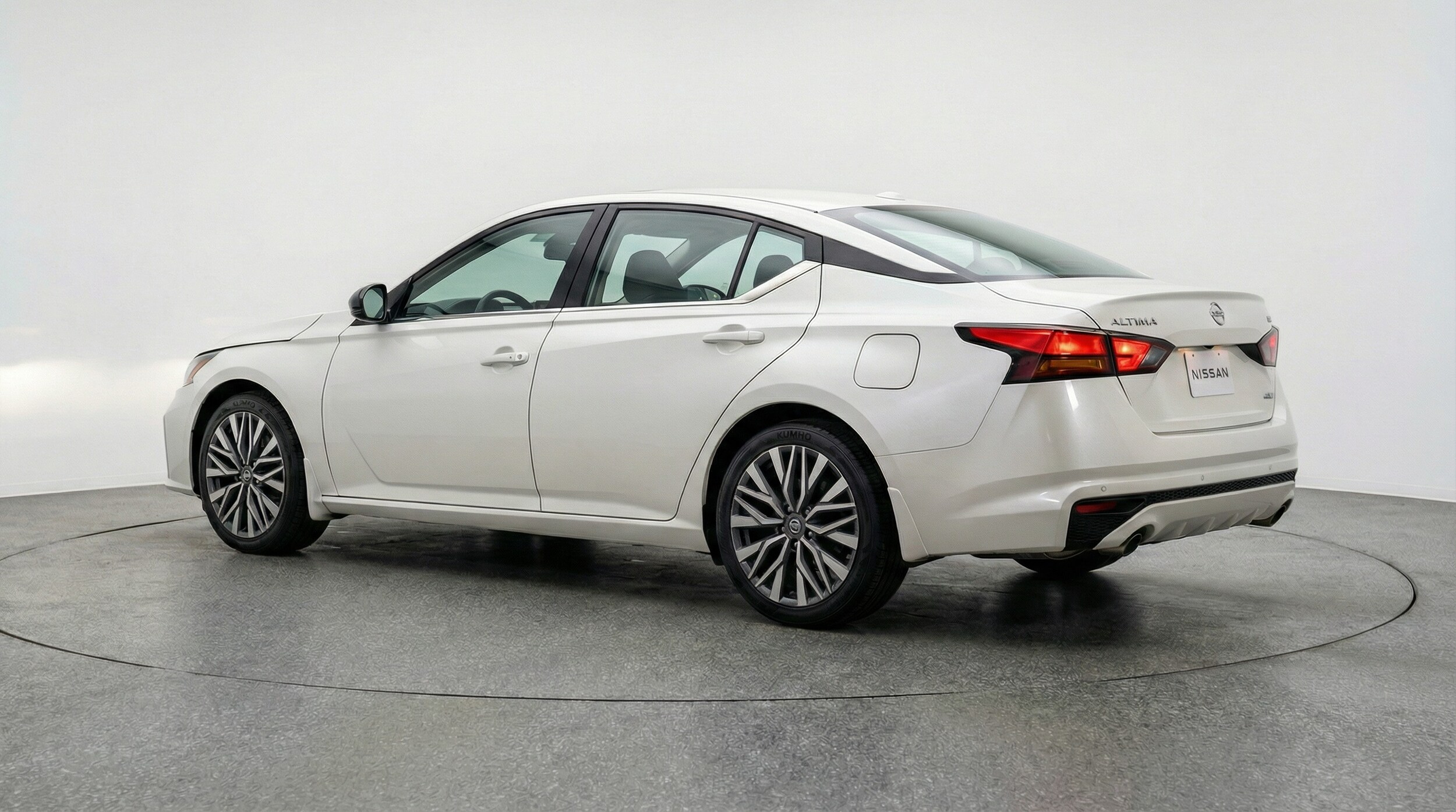 Thumbnail: 2025 Nissan Altima - 5