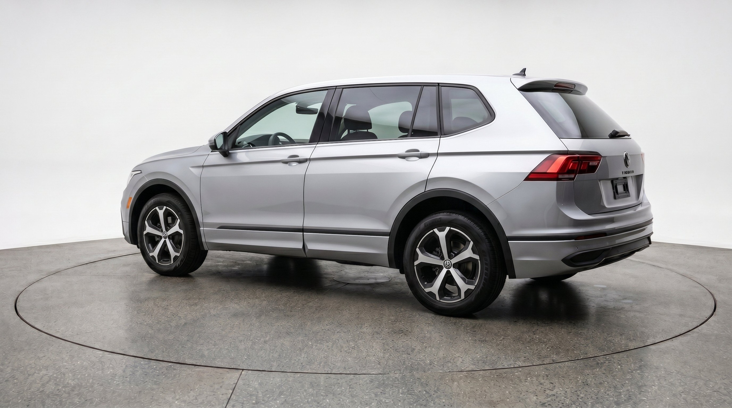 Thumbnail: 2026 Volkswagen Tiguan - 6