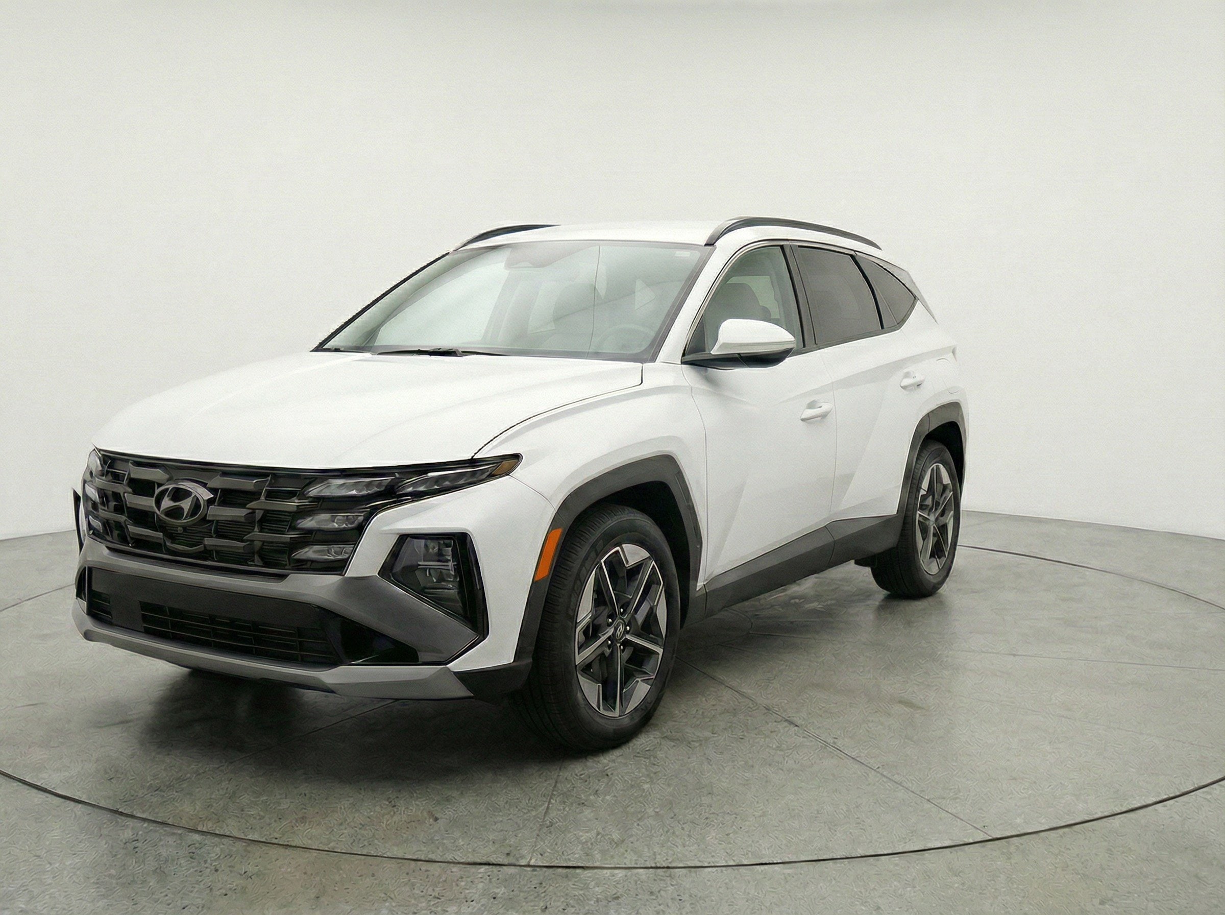 Thumbnail: 2025 Hyundai Tucson - 3
