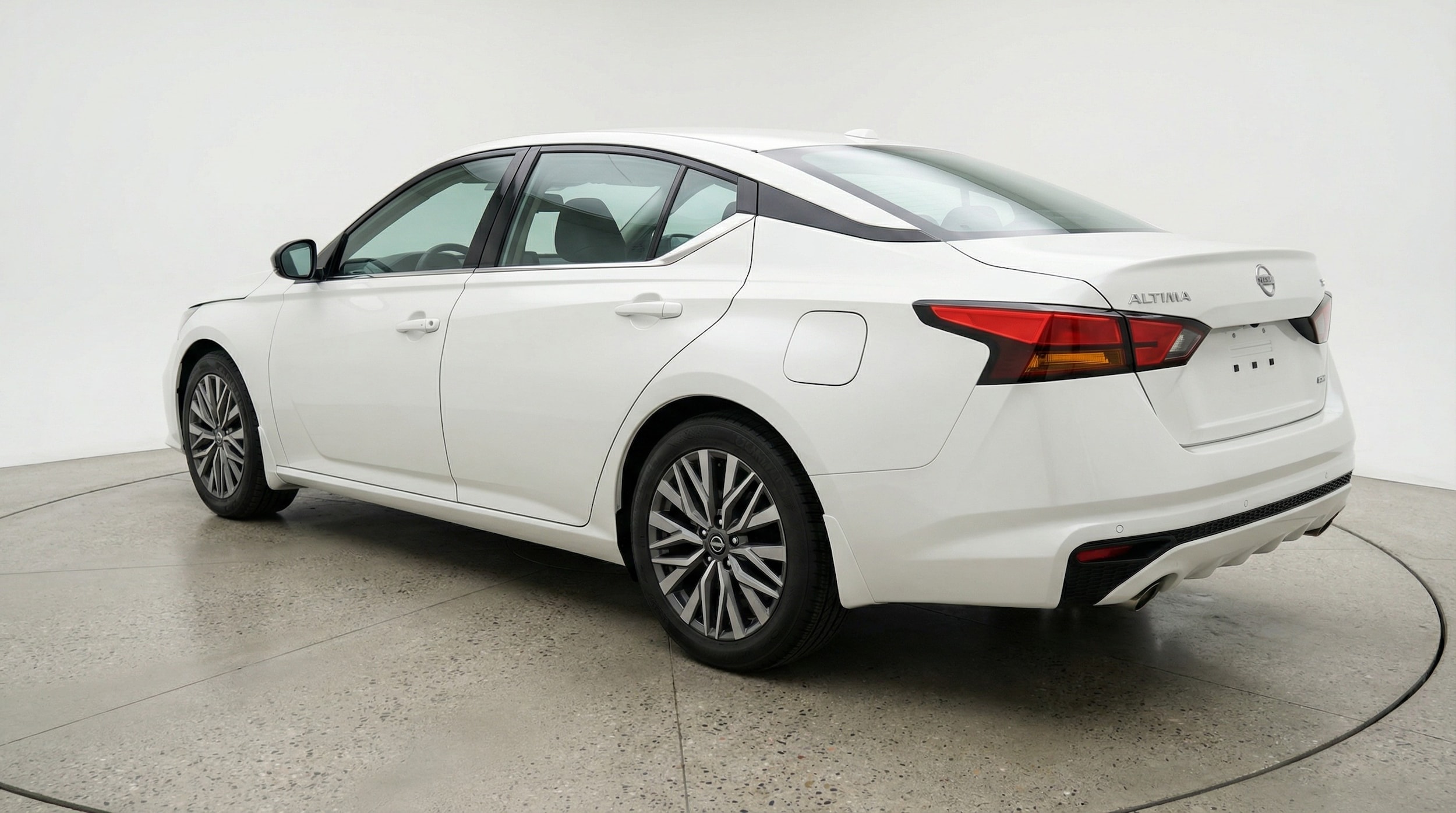 Thumbnail: 2025 Nissan Altima - 5