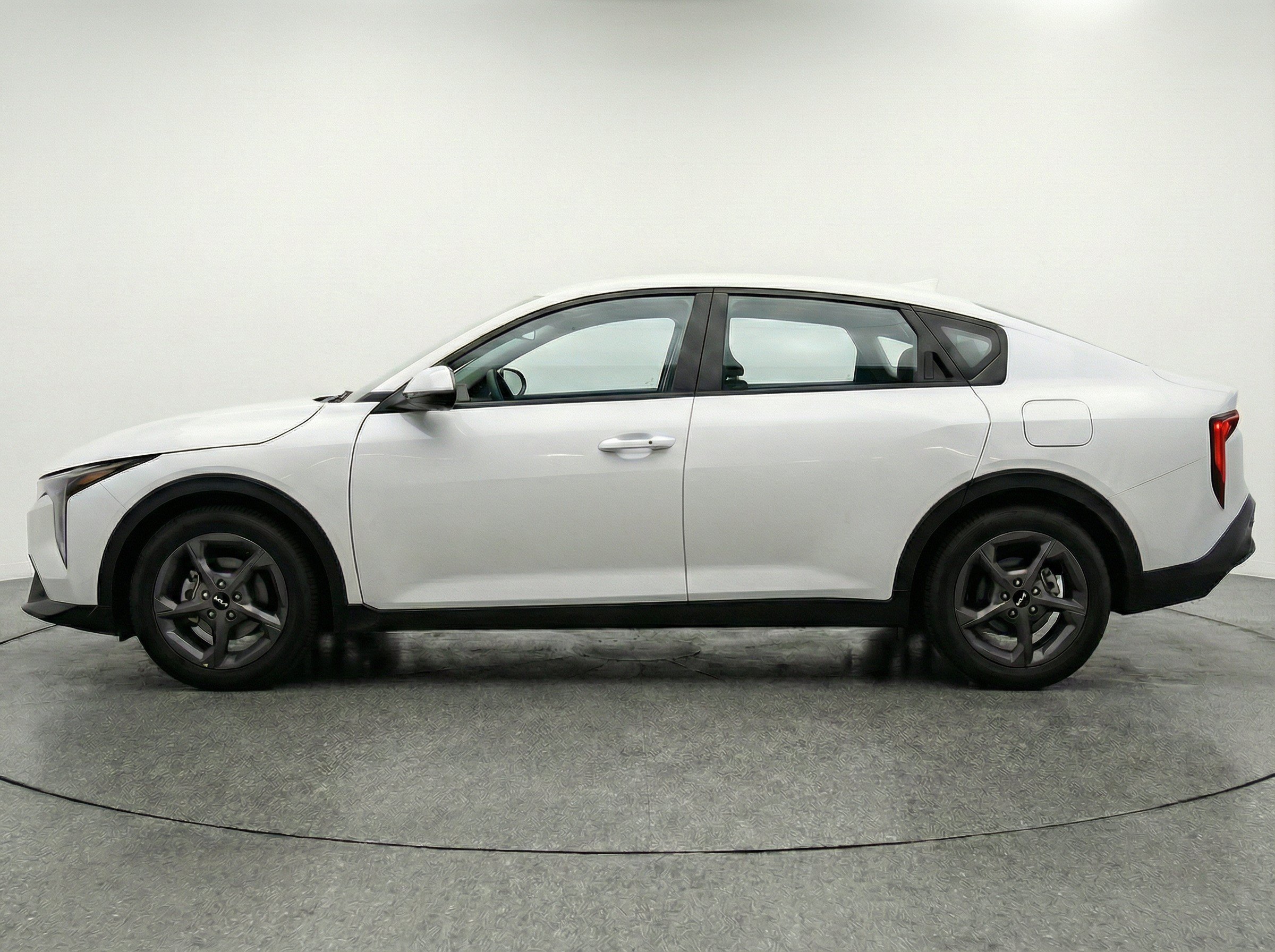 Thumbnail: 2025 Kia K4 - 5