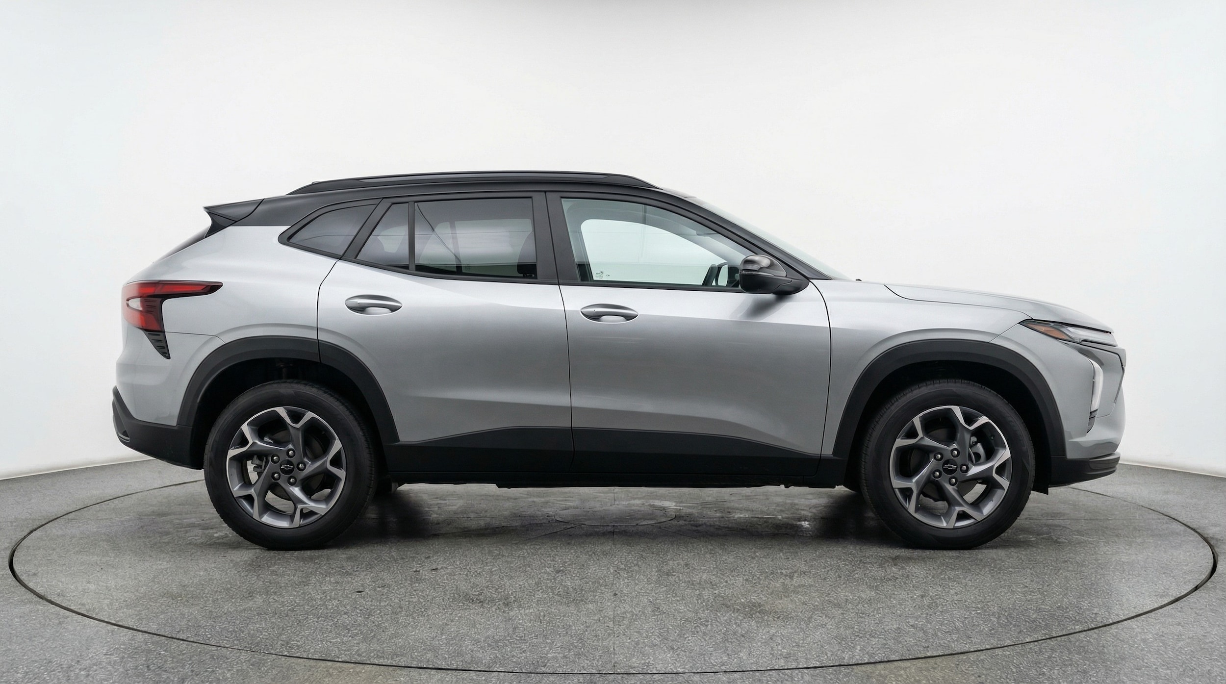 Thumbnail: 2025 Chevrolet Trax - 8