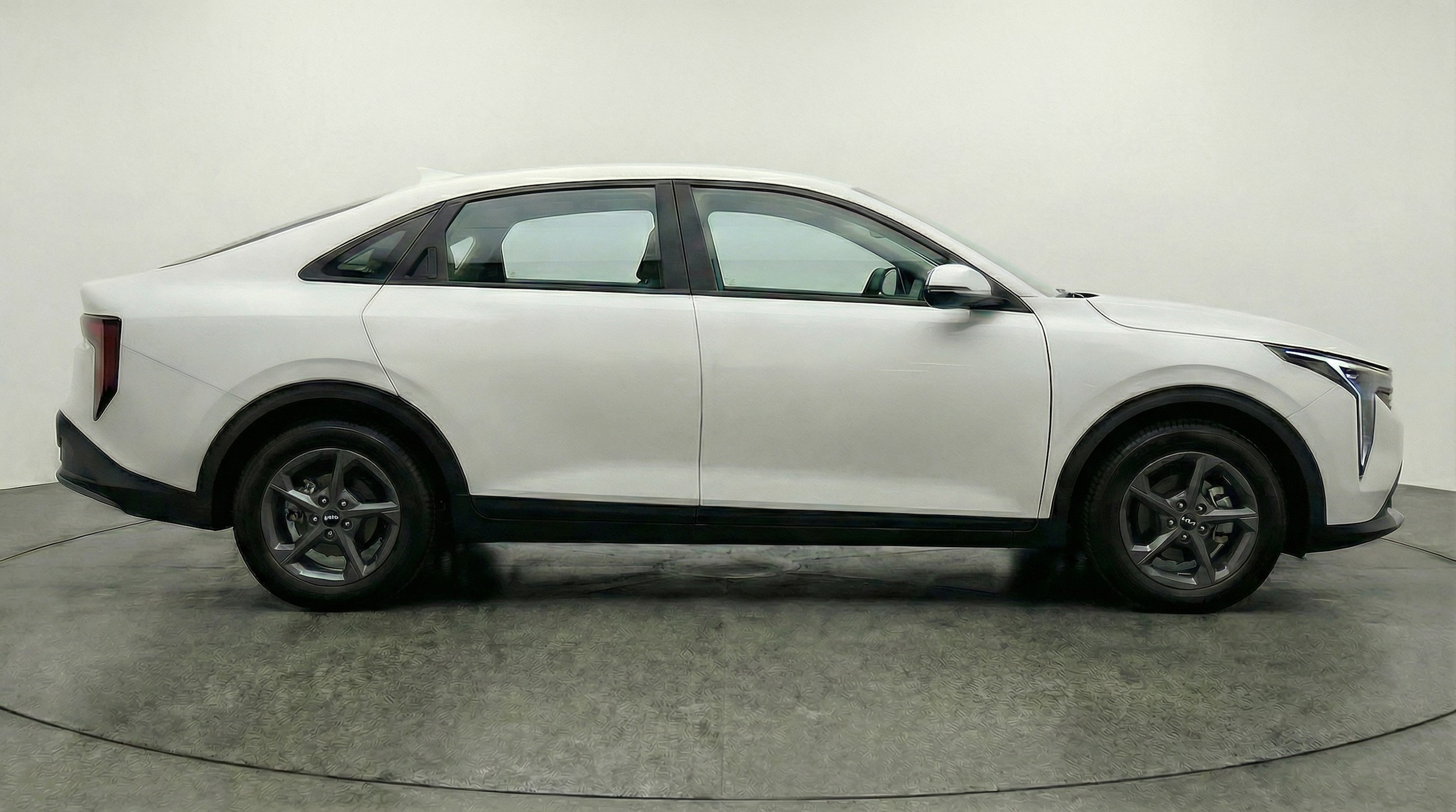 Thumbnail: 2025 Kia K4 - 8