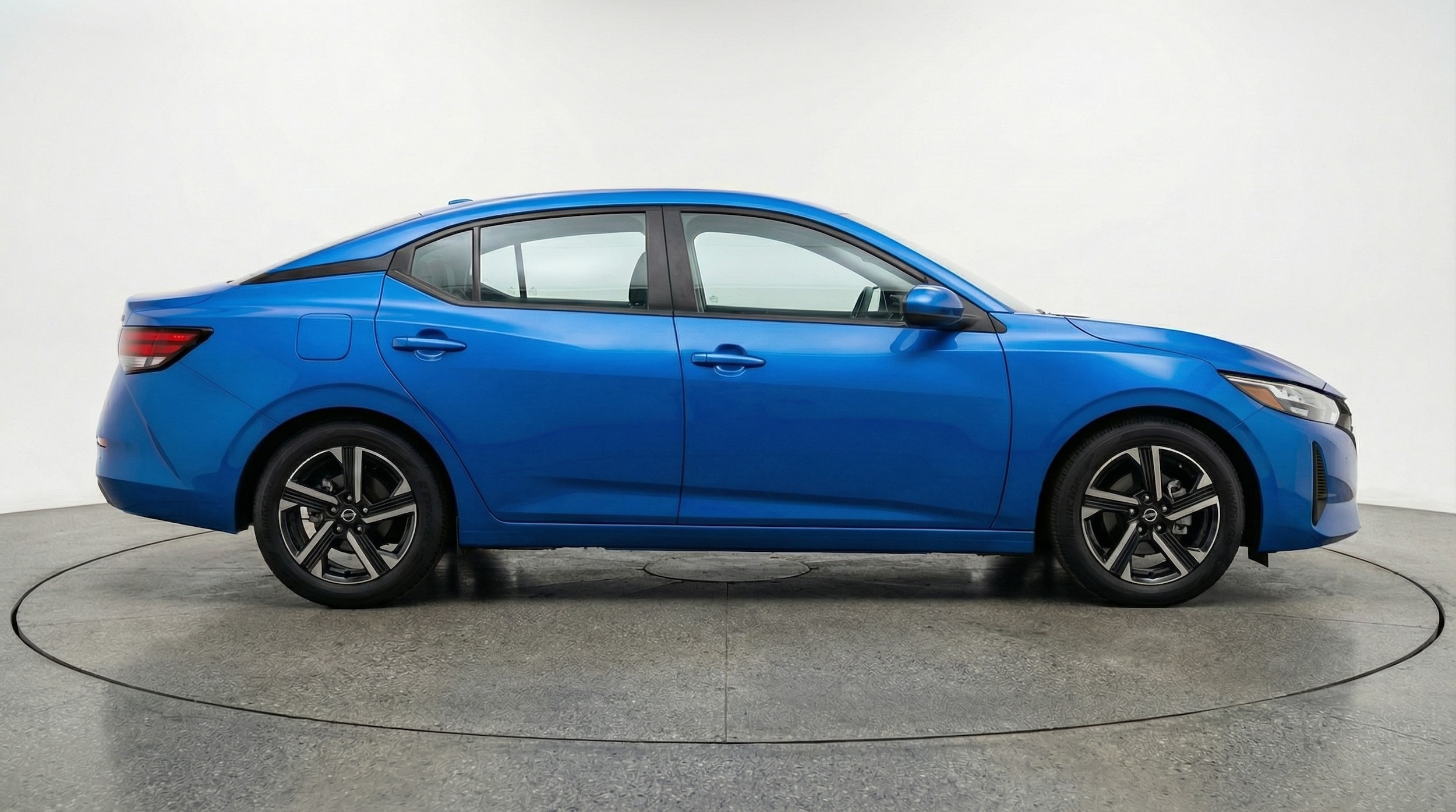 Thumbnail: 2025 Nissan Sentra - 8