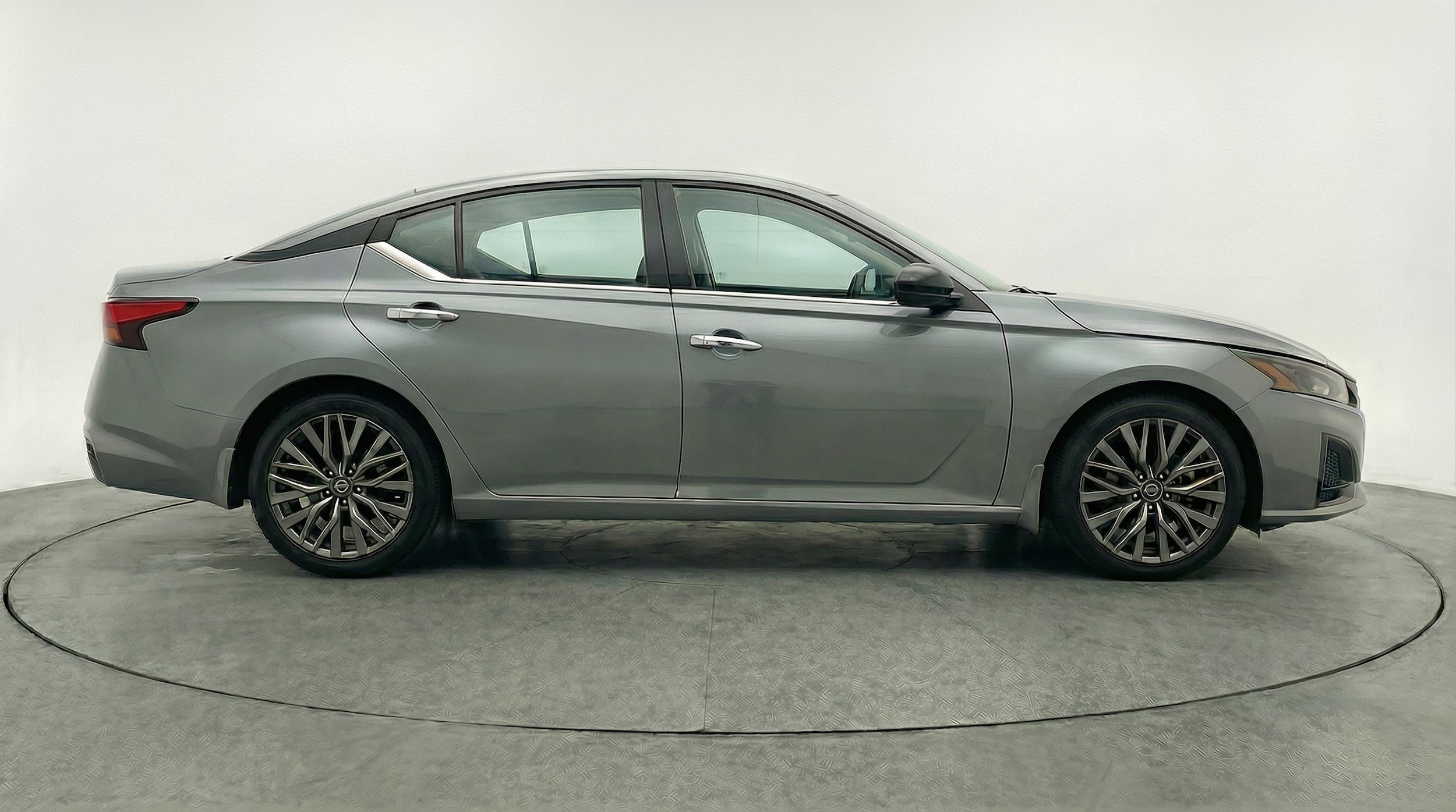 Thumbnail: 2025 Nissan Altima - 8