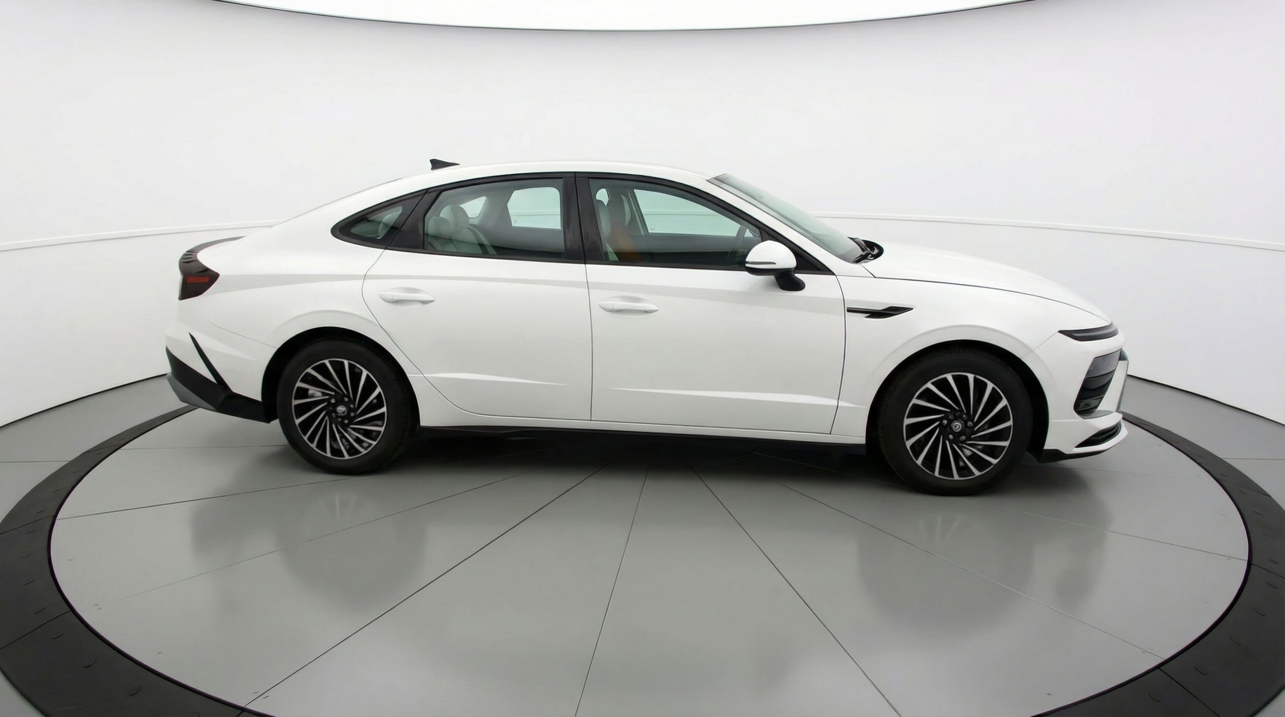 Thumbnail: 2025 Hyundai Sonata - 8