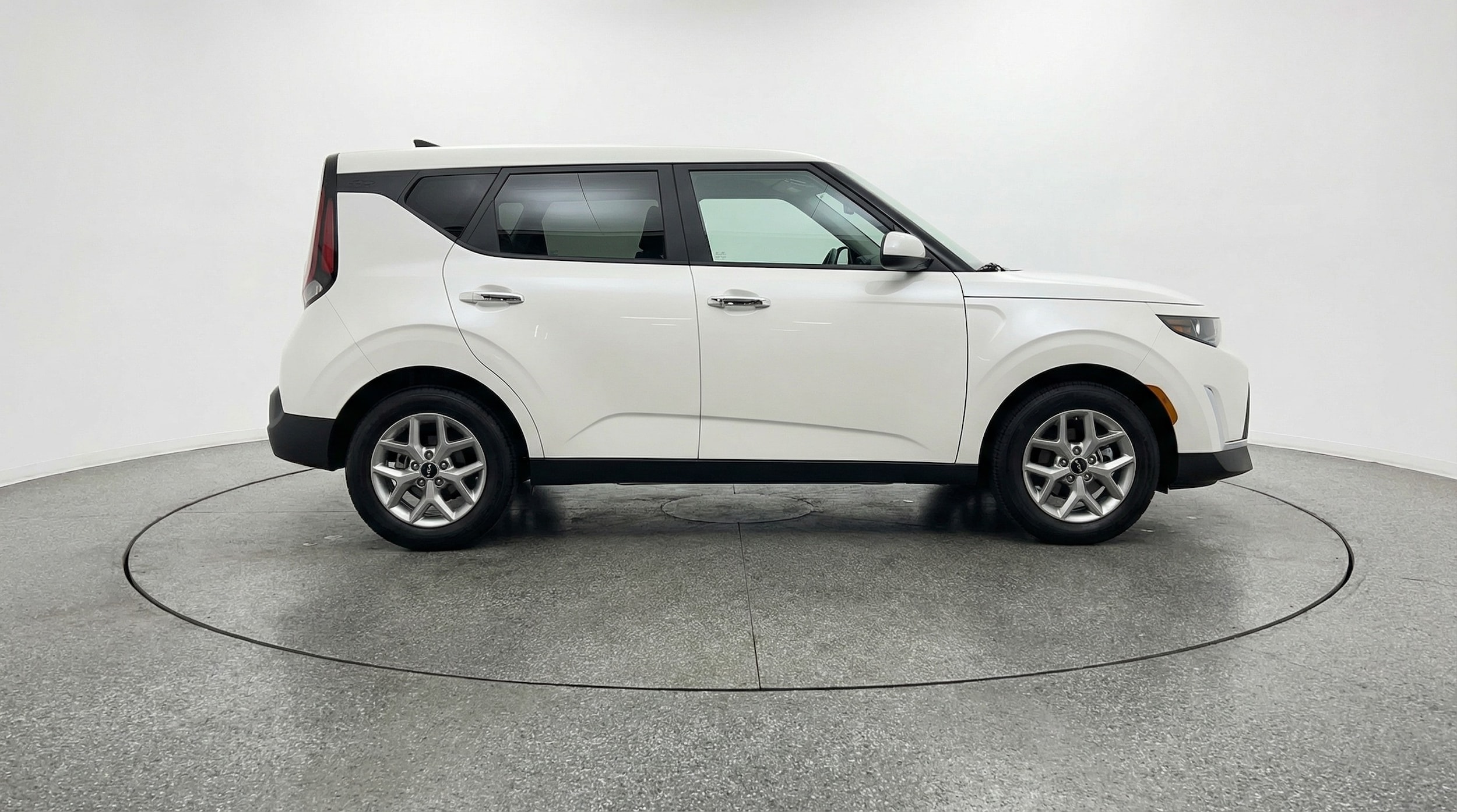 Thumbnail: 2025 Kia Soul - 8