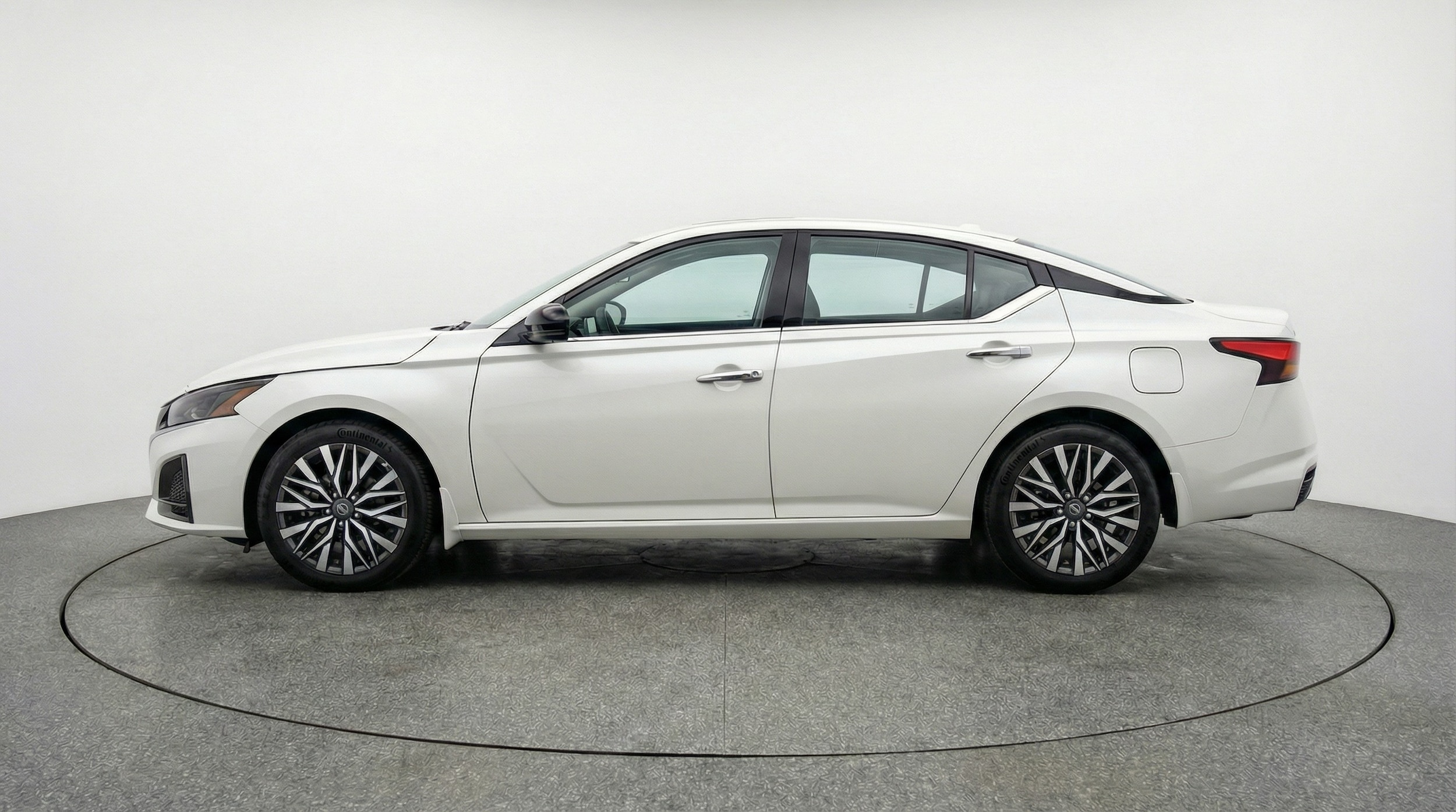 Thumbnail: 2025 Nissan Altima - 4