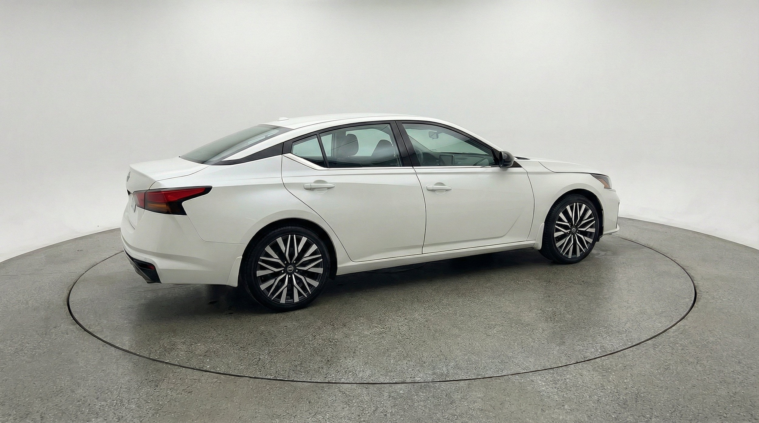 Thumbnail: 2025 Nissan Altima - 9