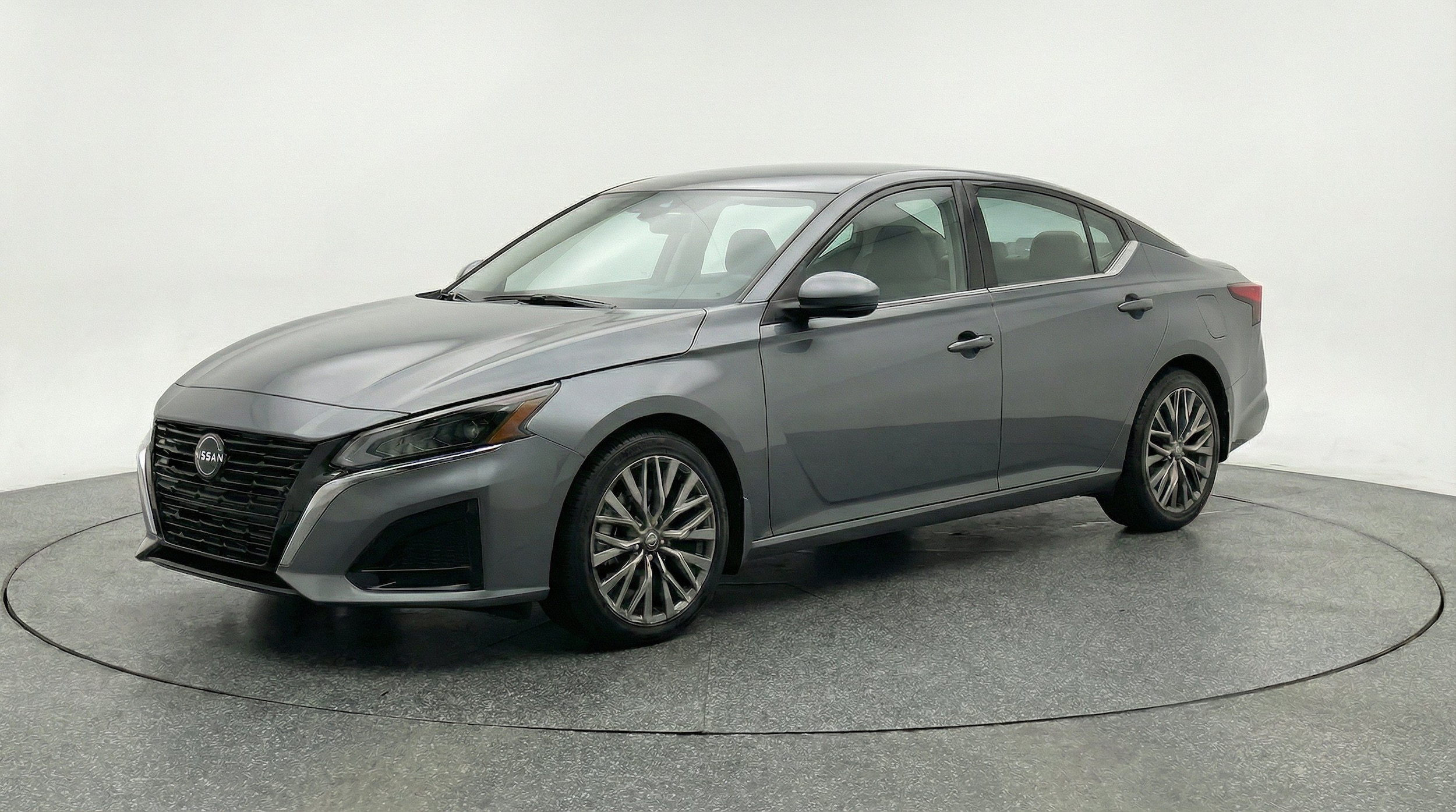 Thumbnail: 2025 Nissan Altima - 3