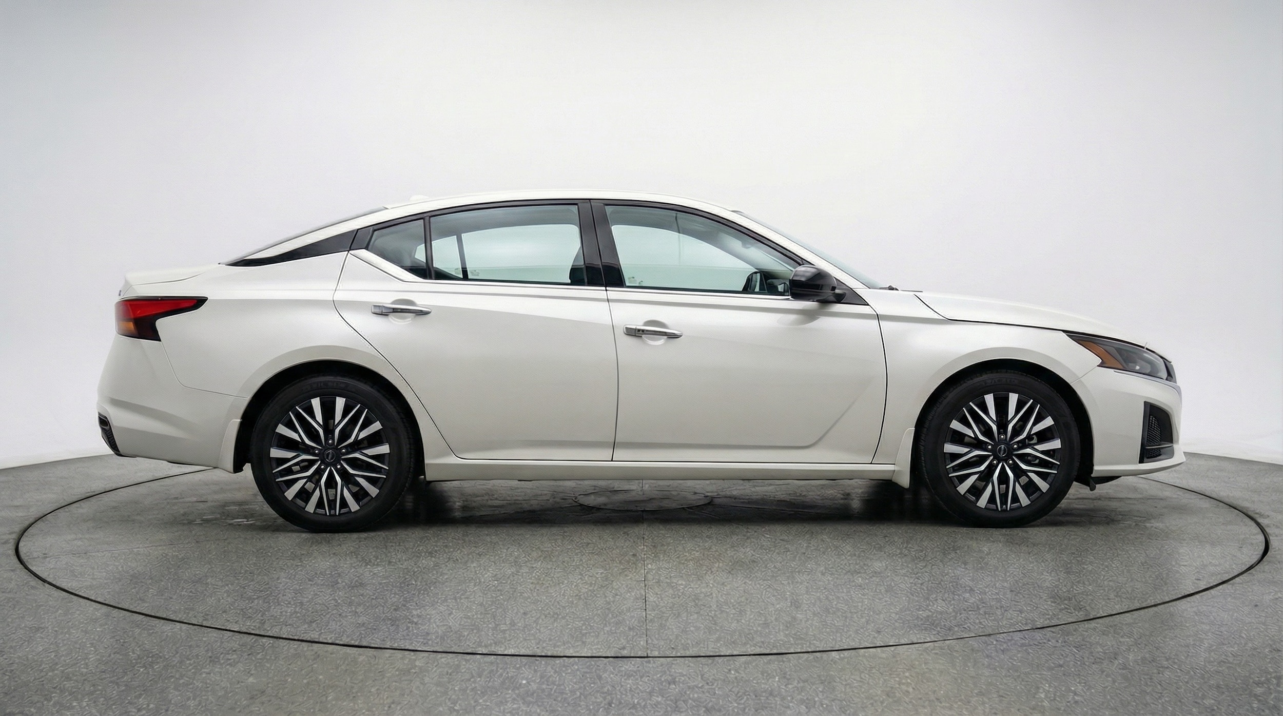 Thumbnail: 2025 Nissan Altima - 8