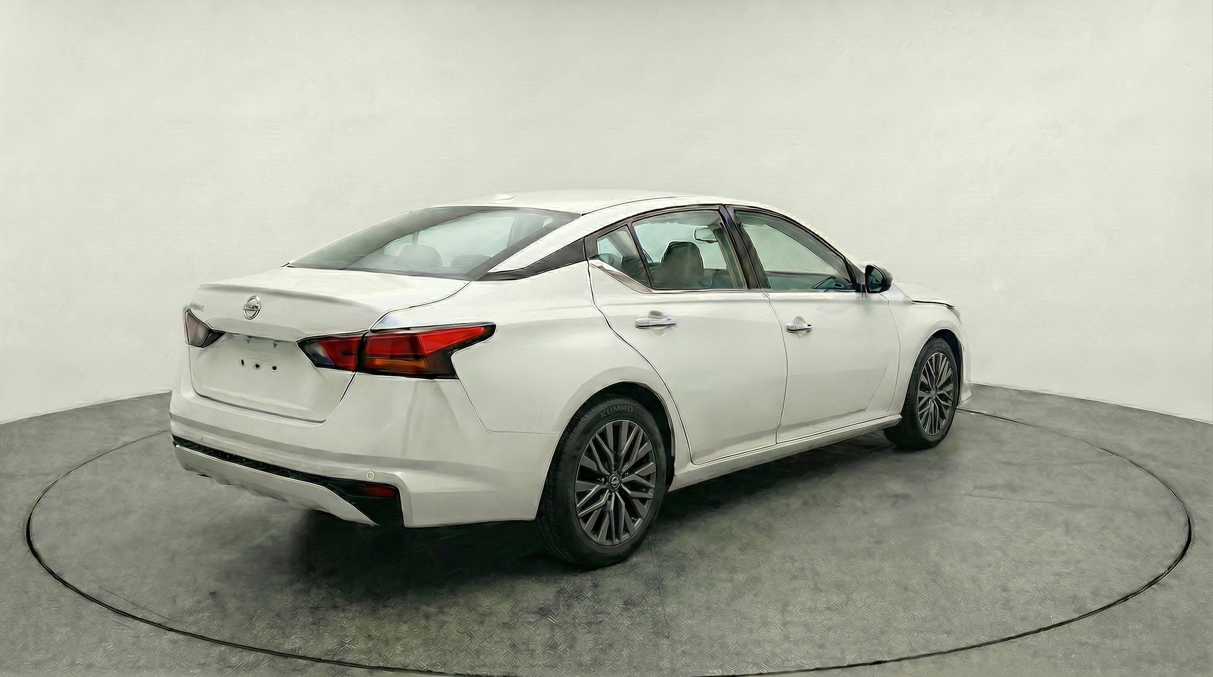 Thumbnail: 2025 Nissan Altima - 9