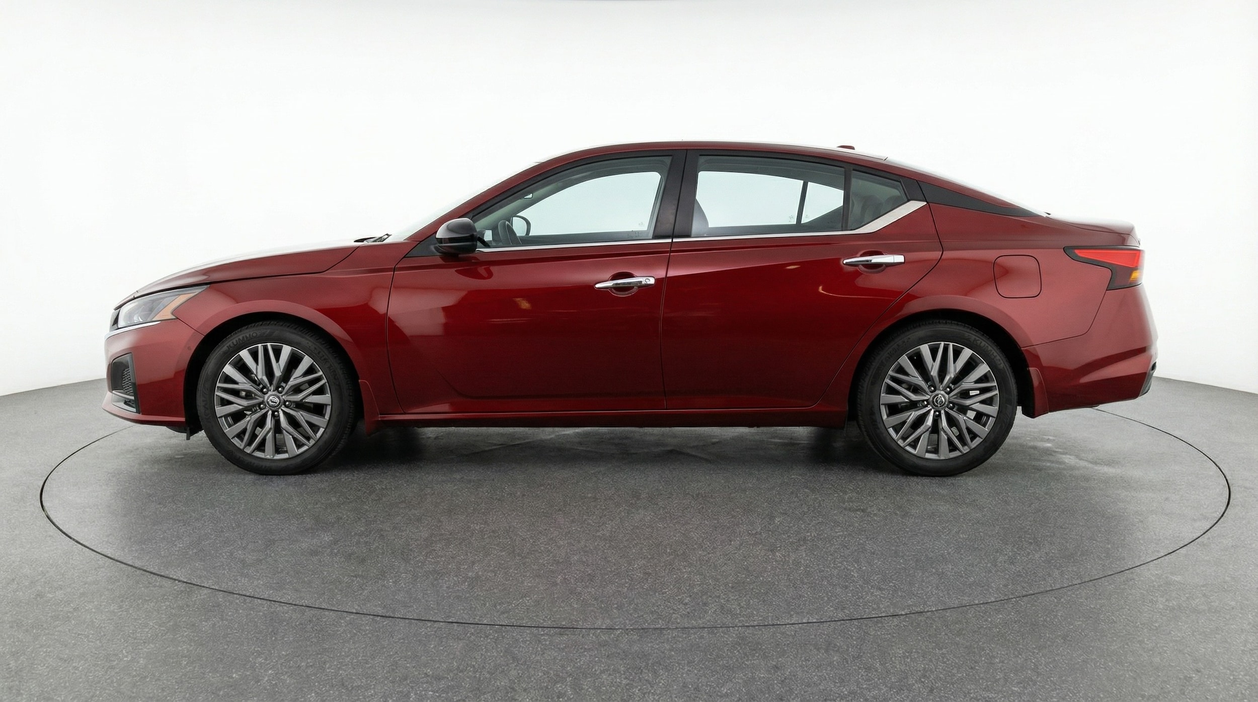 Thumbnail: 2025 Nissan Altima - 4