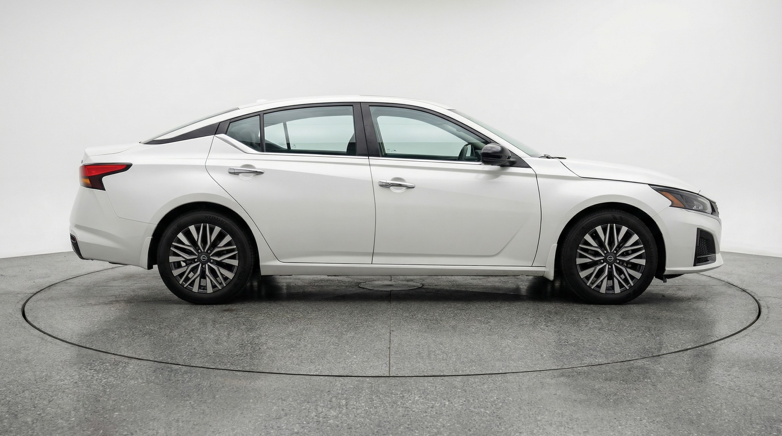 Thumbnail: 2025 Nissan Altima - 8