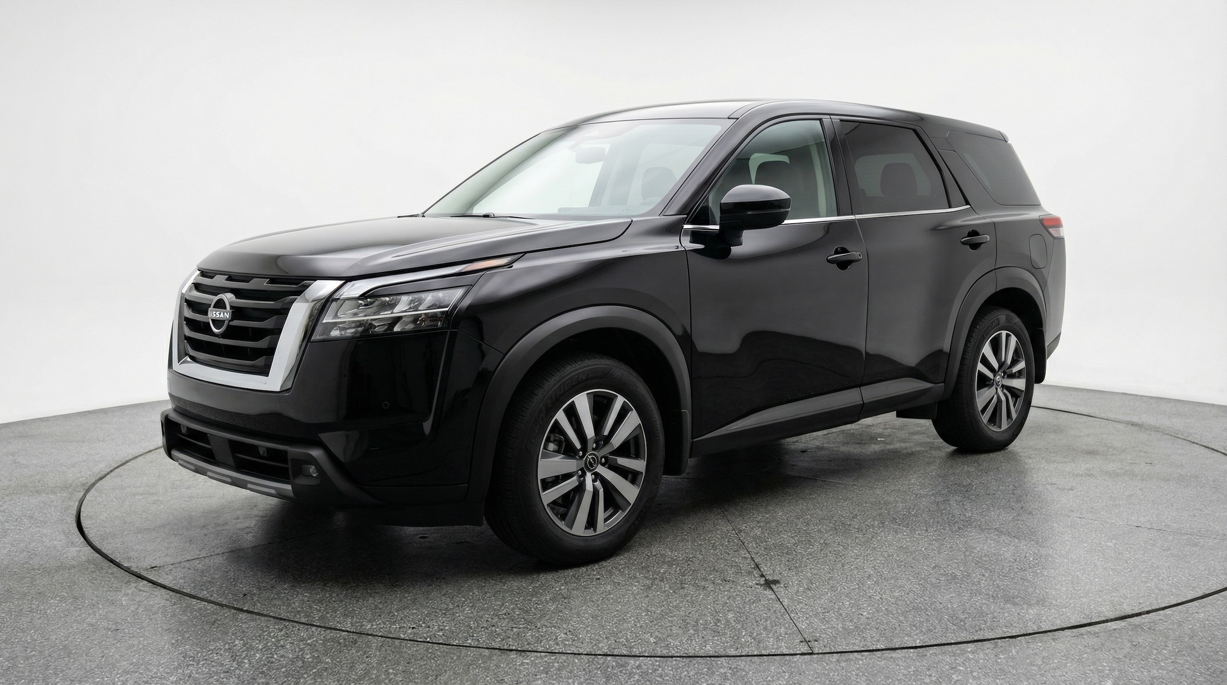 Thumbnail: 2025 Nissan Pathfinder - 3