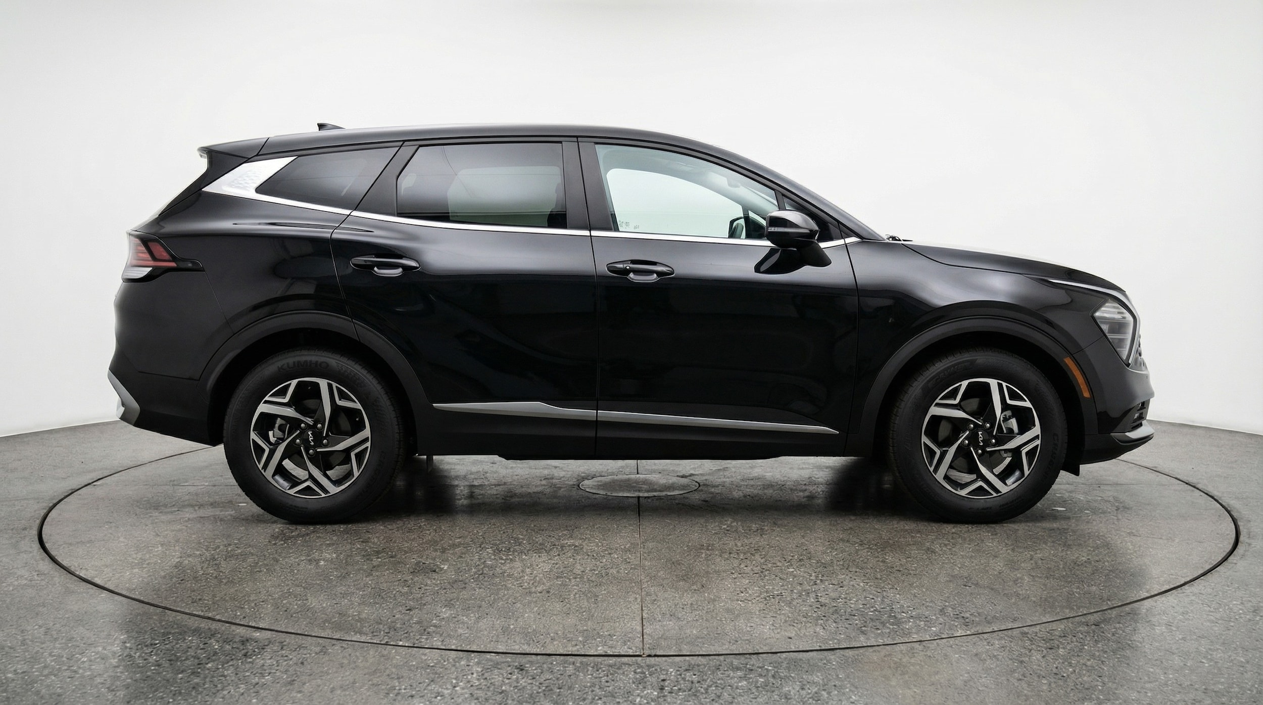 Thumbnail: 2025 Kia Sportage - 8