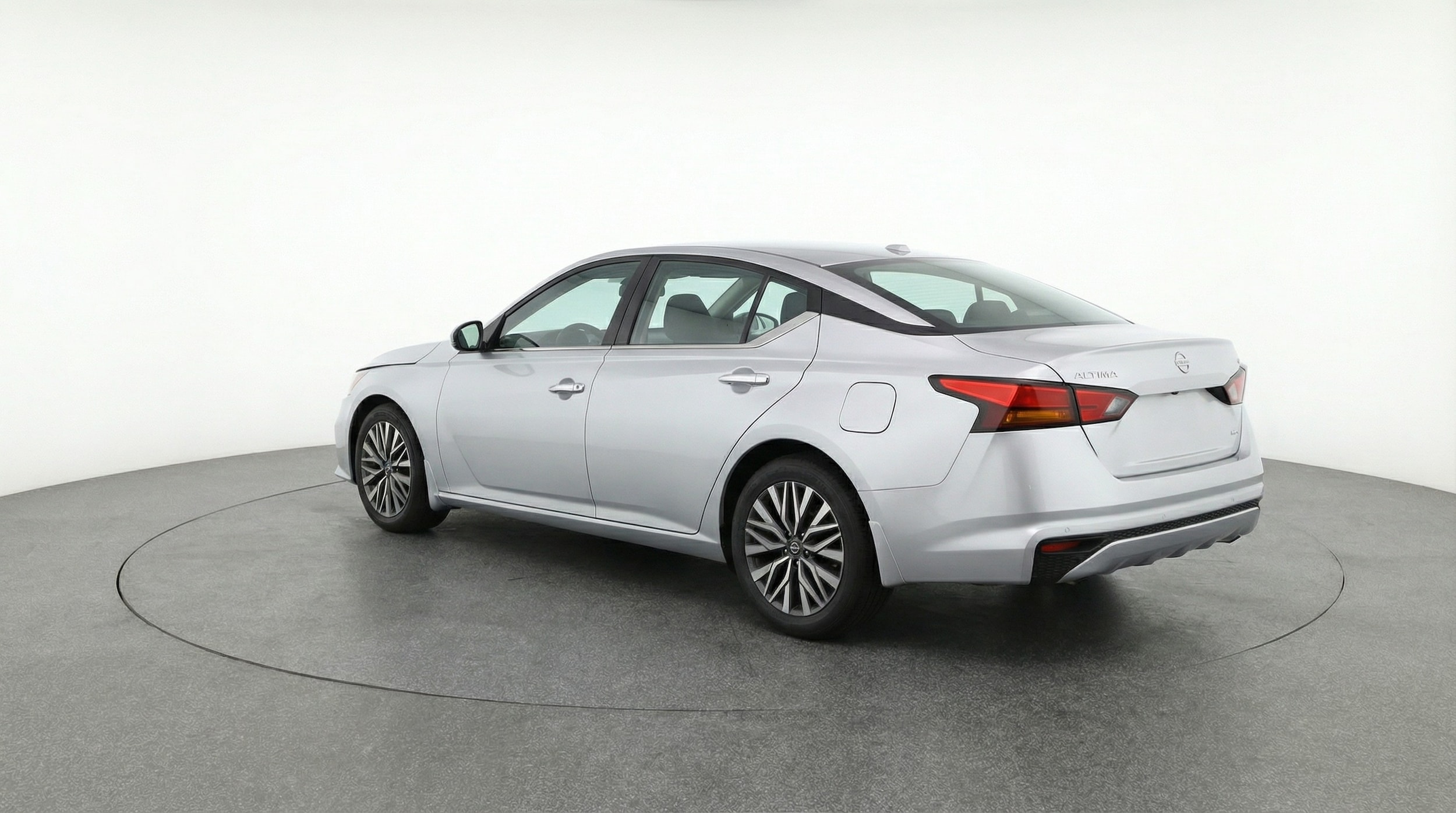 Thumbnail: 2025 Nissan Altima - 5