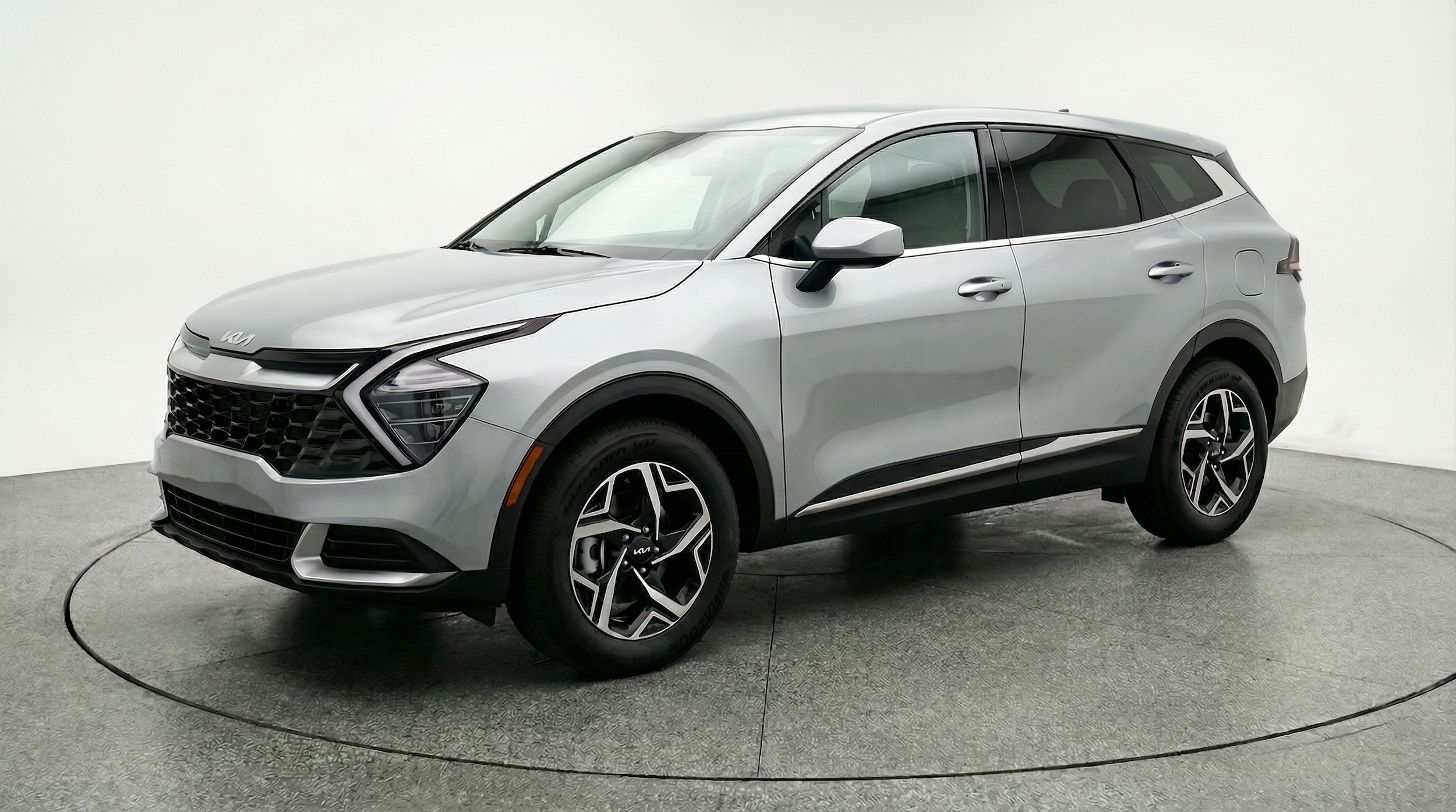 Thumbnail: 2025 Kia Sportage - 3