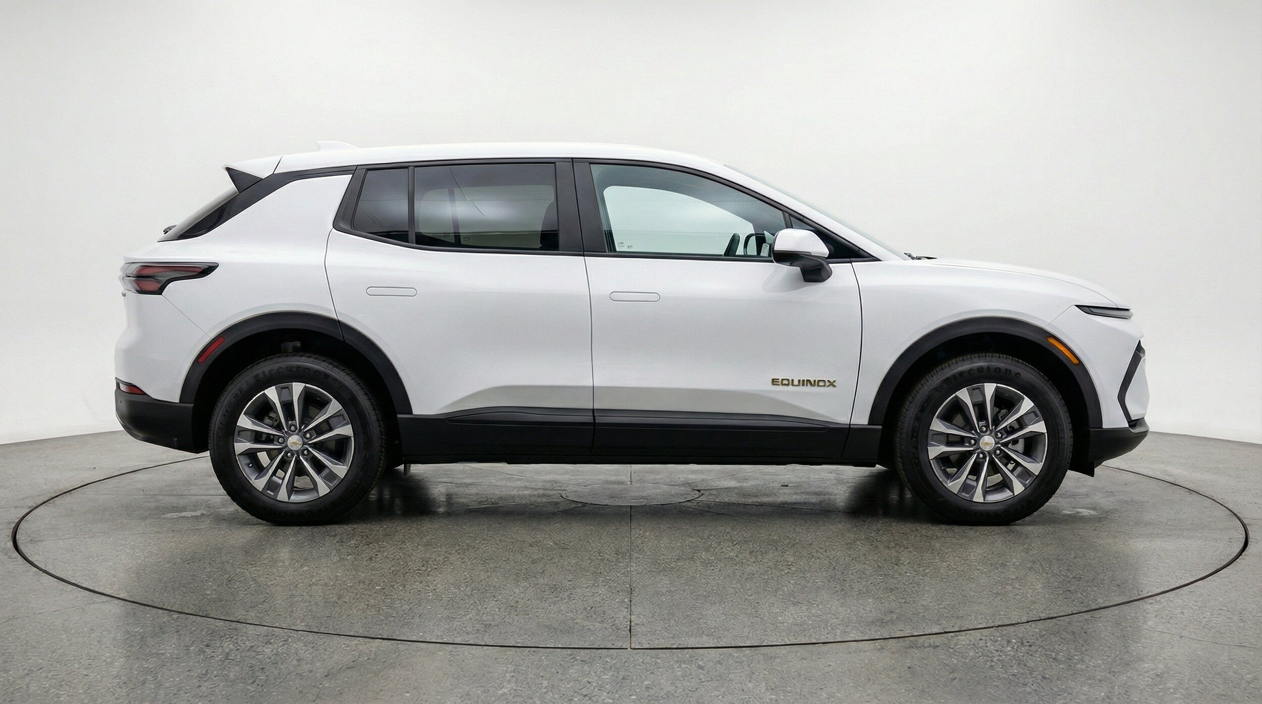 Thumbnail: 2025 Chevrolet Equinox - 11