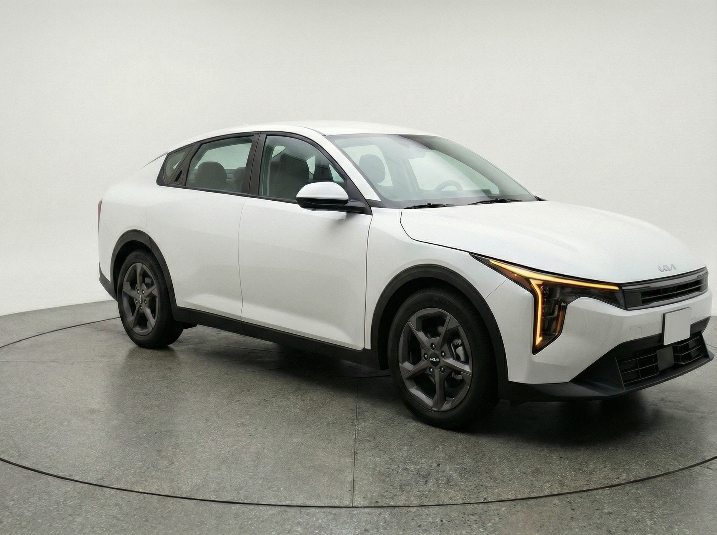 Thumbnail: 2025 Kia K4 - 1