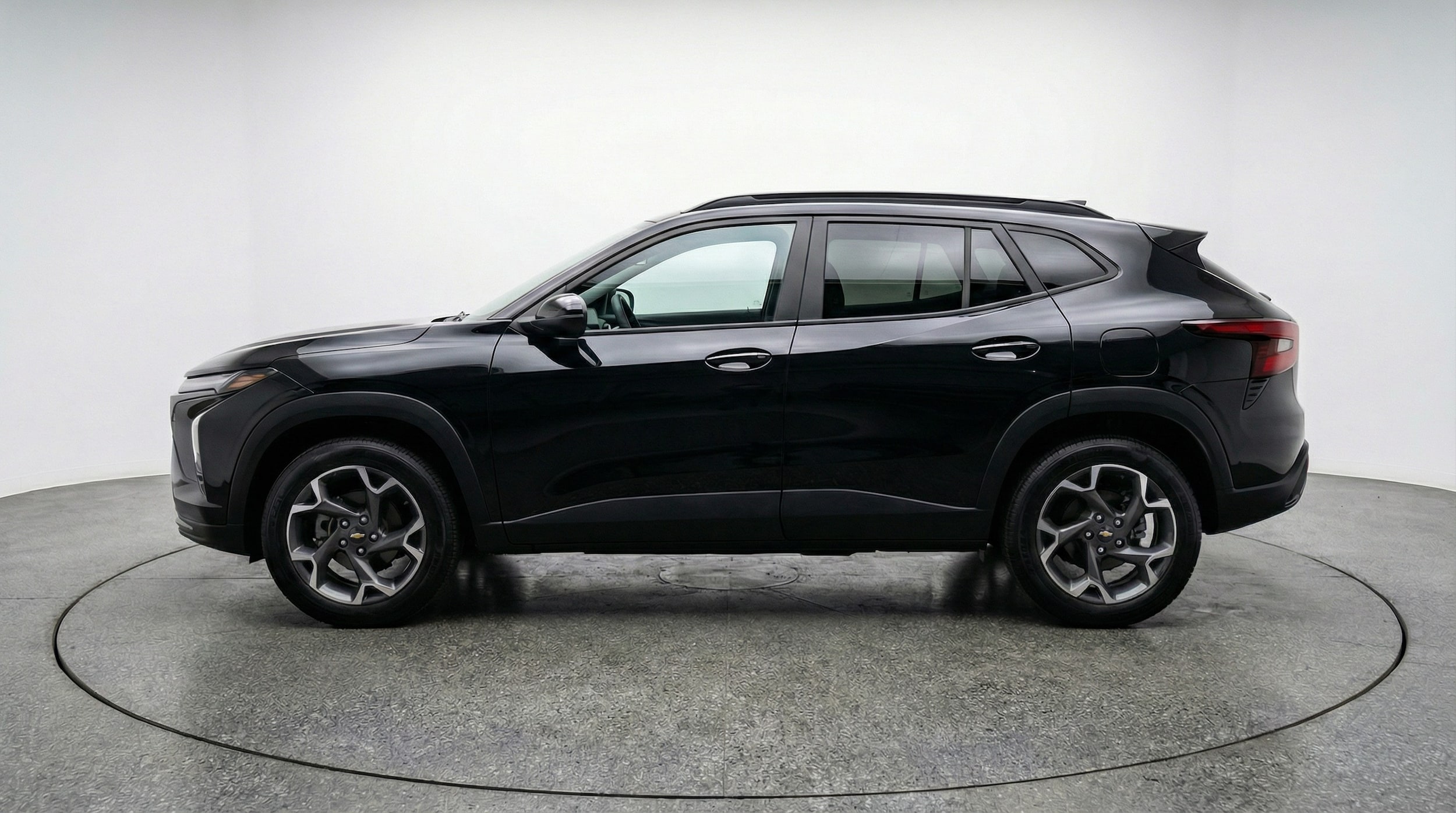 Thumbnail: 2025 Chevrolet Trax - 4