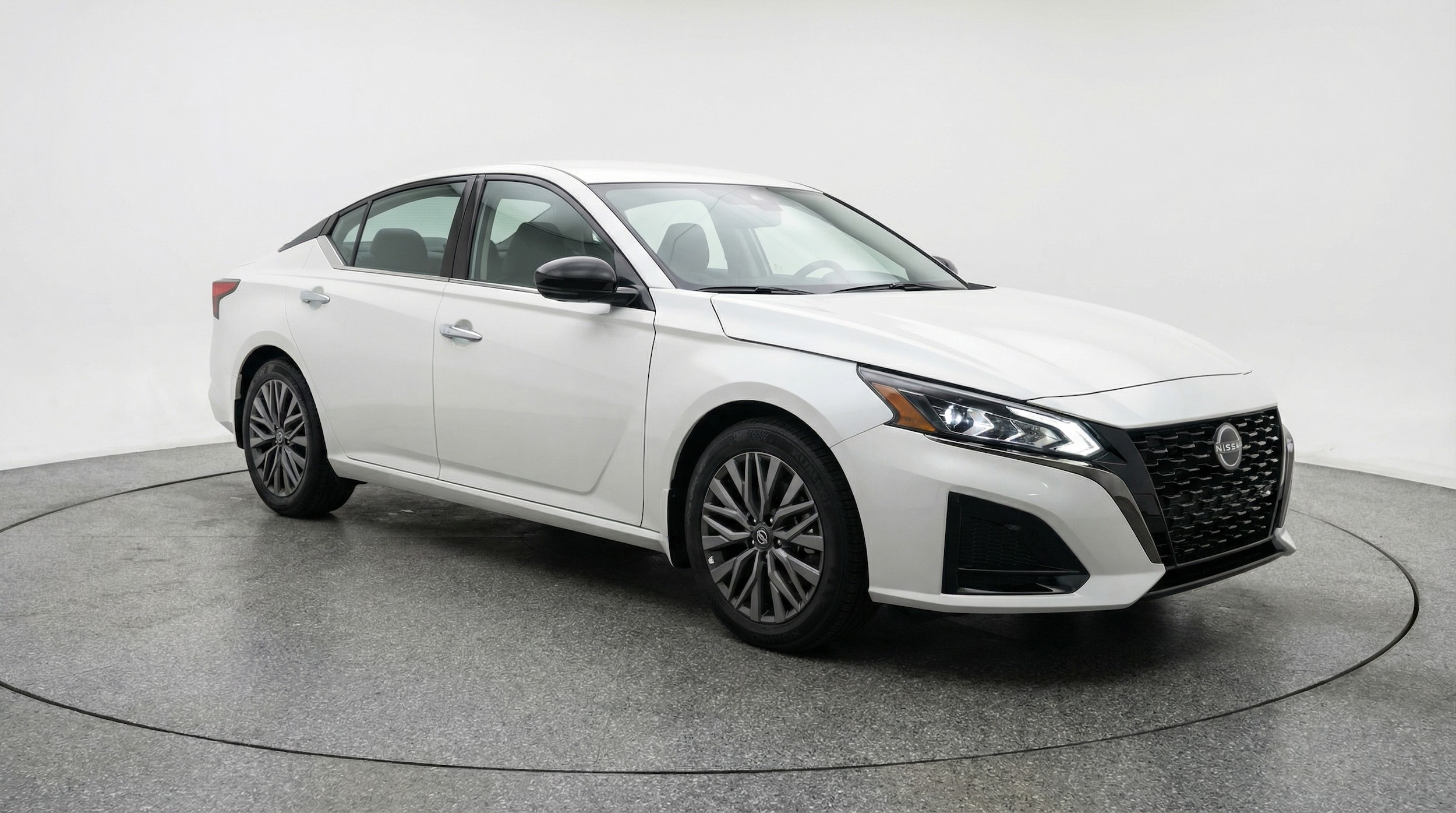 Thumbnail: 2025 Nissan Altima - 1