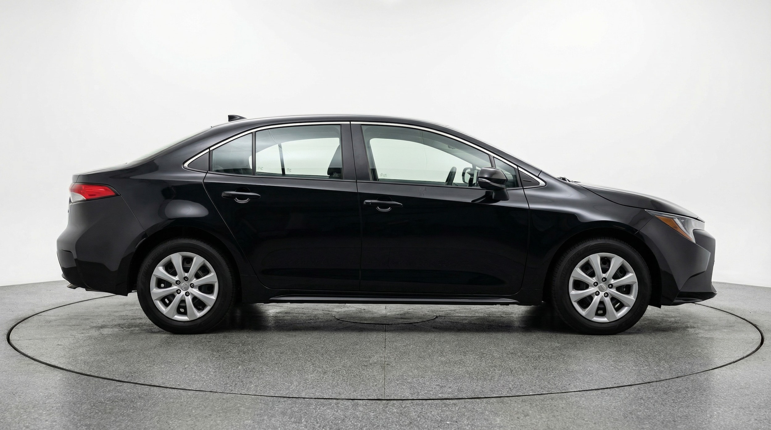 Thumbnail: 2025 Toyota Corolla - 8
