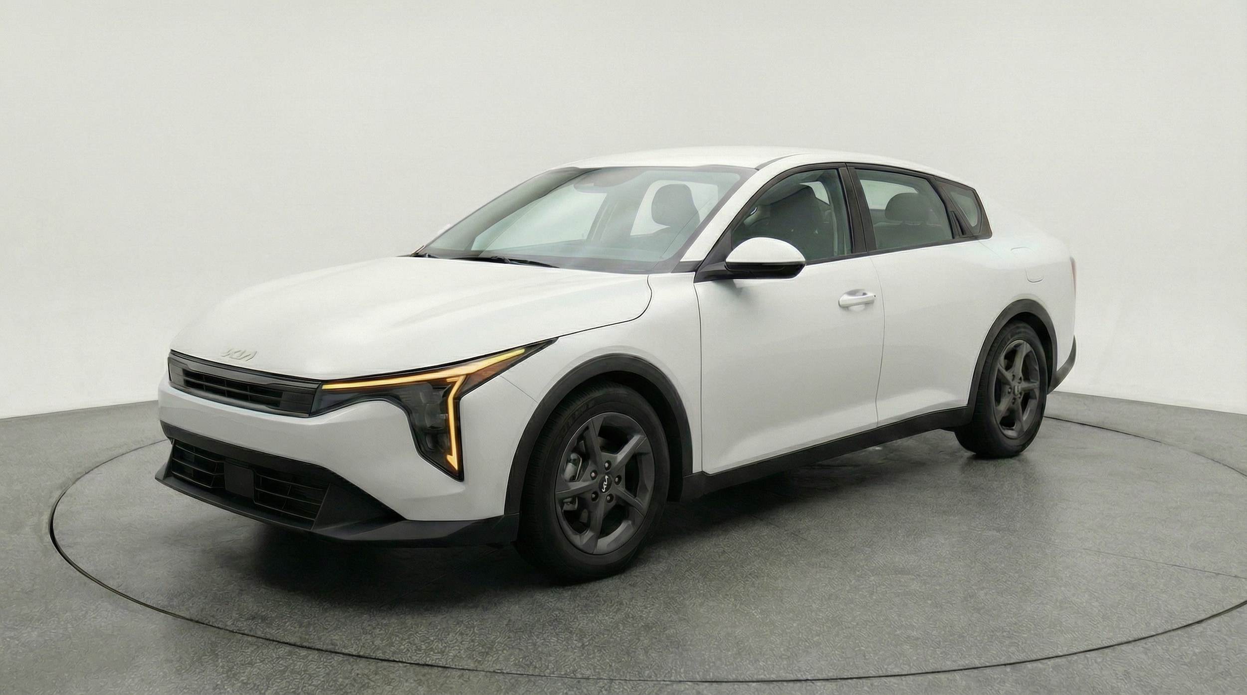 Thumbnail: 2025 Kia K4 - 3