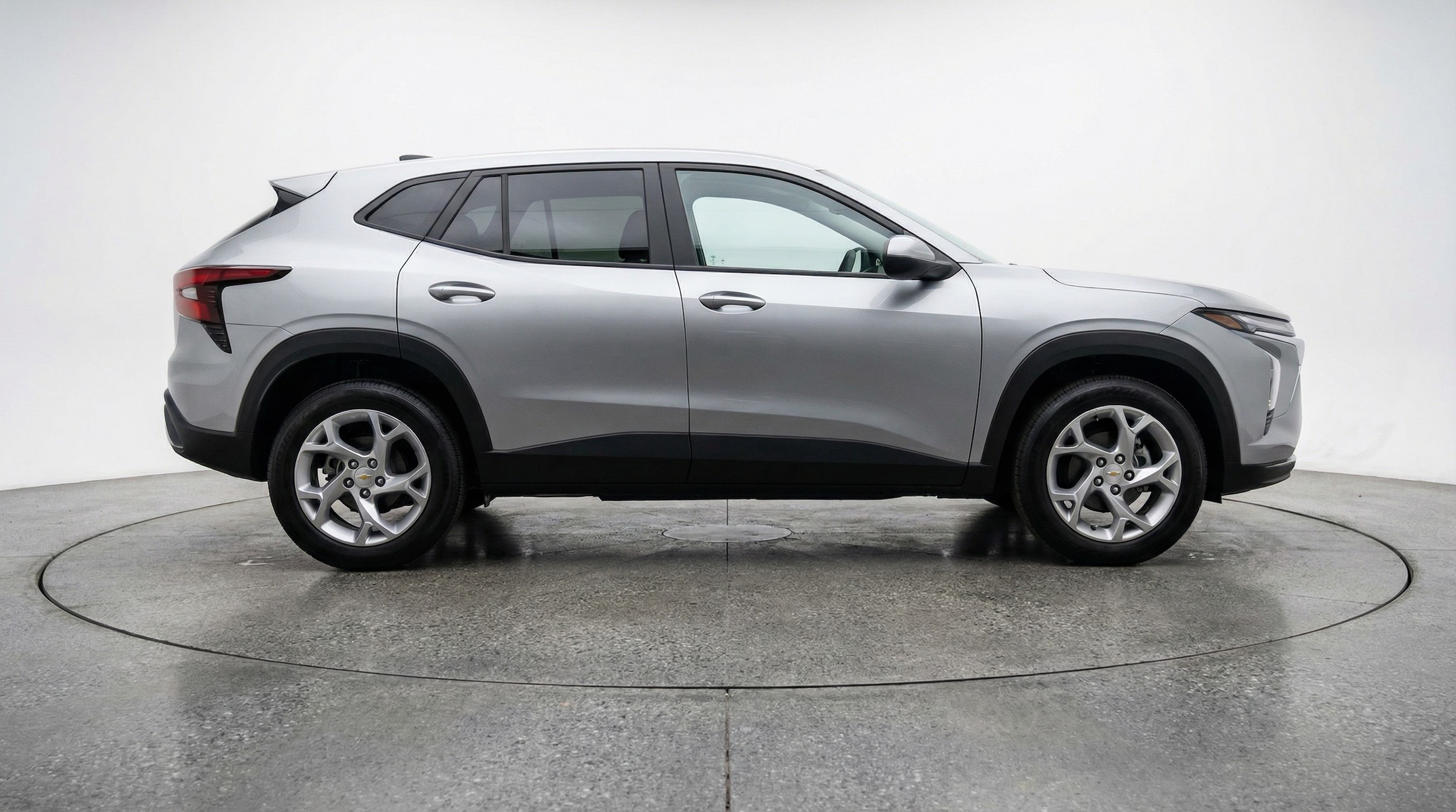 Thumbnail: 2025 Chevrolet Trax - 8