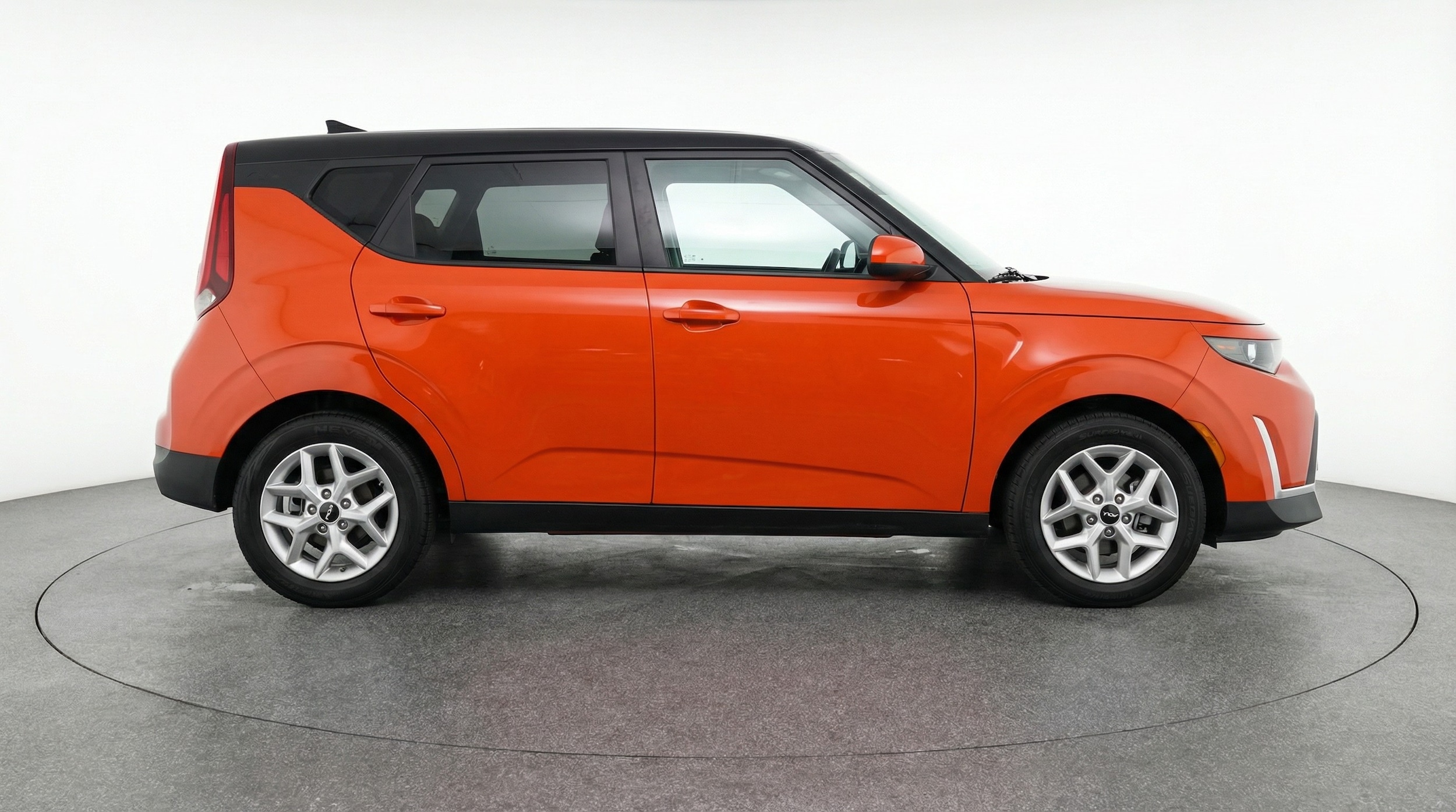 Thumbnail: 2025 Kia Soul - 8