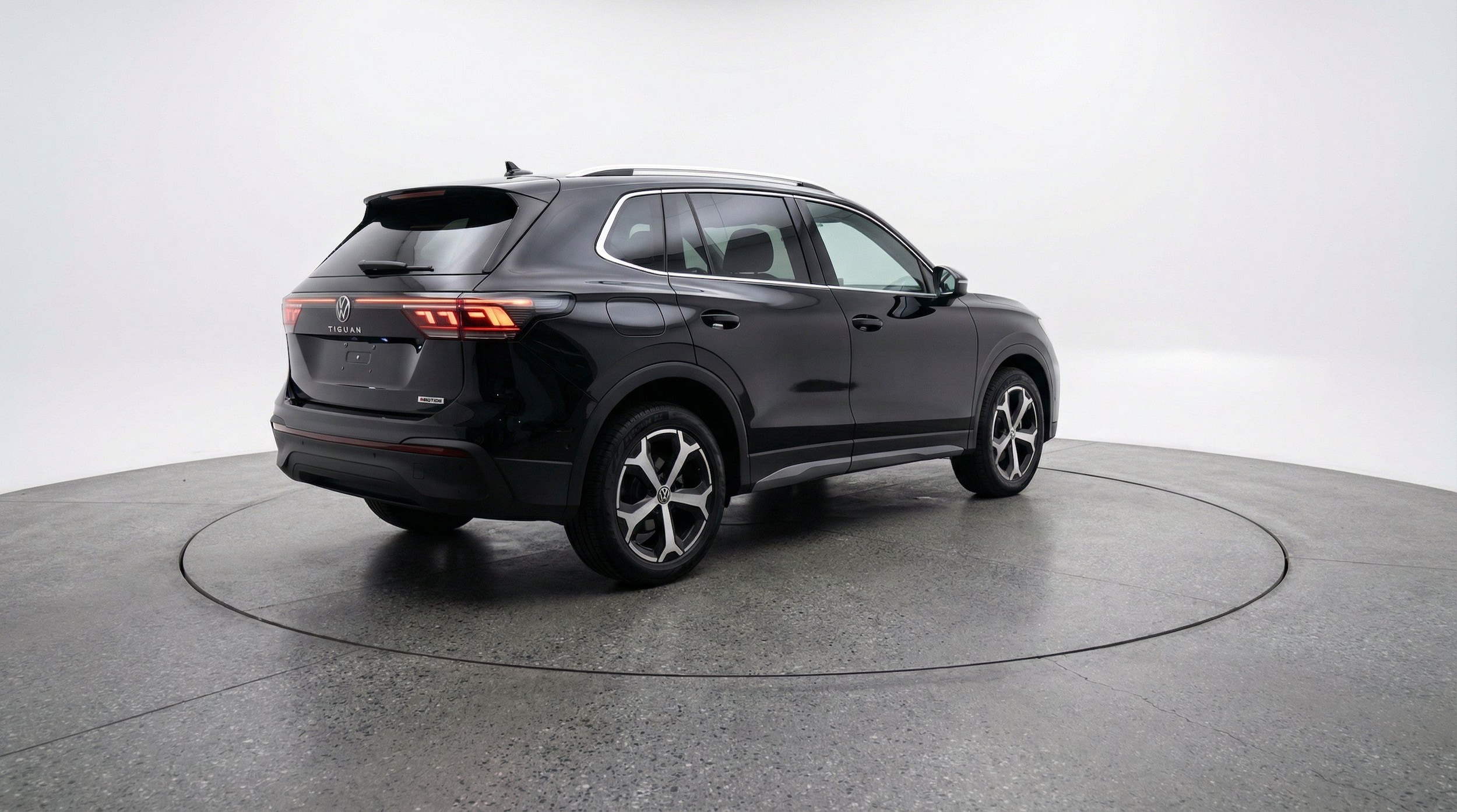 Thumbnail: 2026 Volkswagen Tiguan - 9