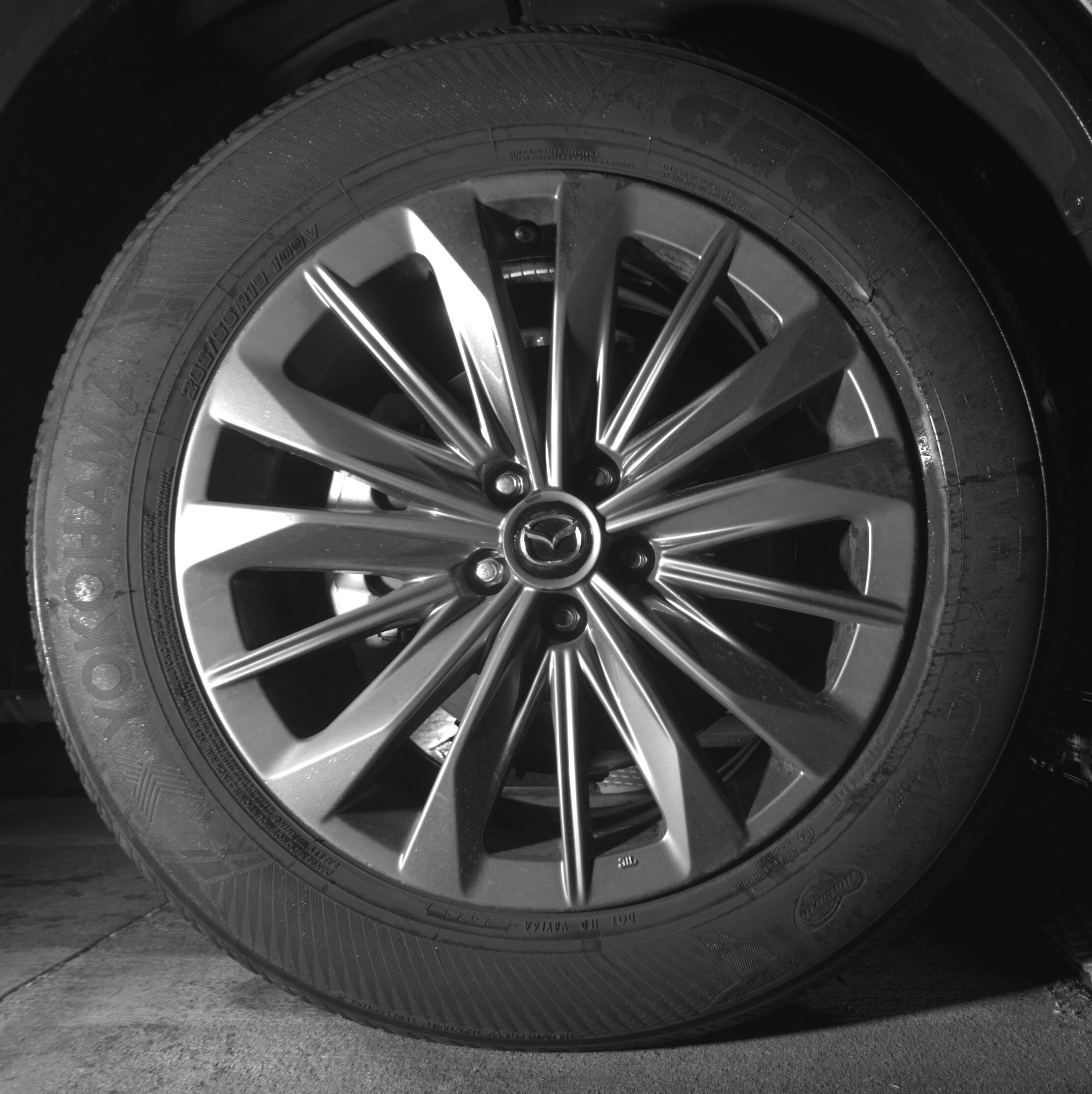 Thumbnail: 2025 Mazda CX-70 - 10